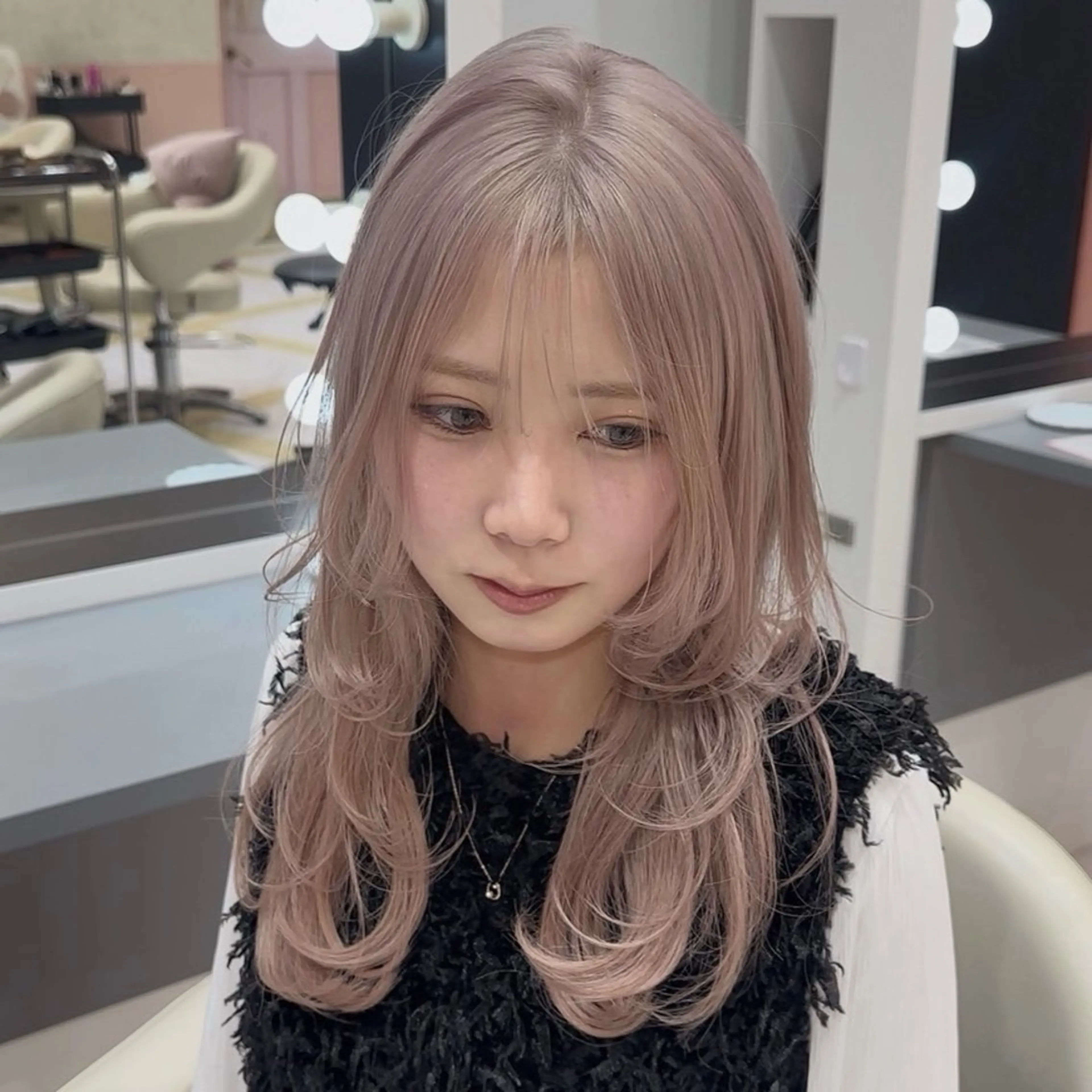 【期間限定クーポン🪄︎︎✨】カット.ブリーチ（全頭orリタッチ）.フルカラー🎀ロング料金¥1100.指名料¥550の写真