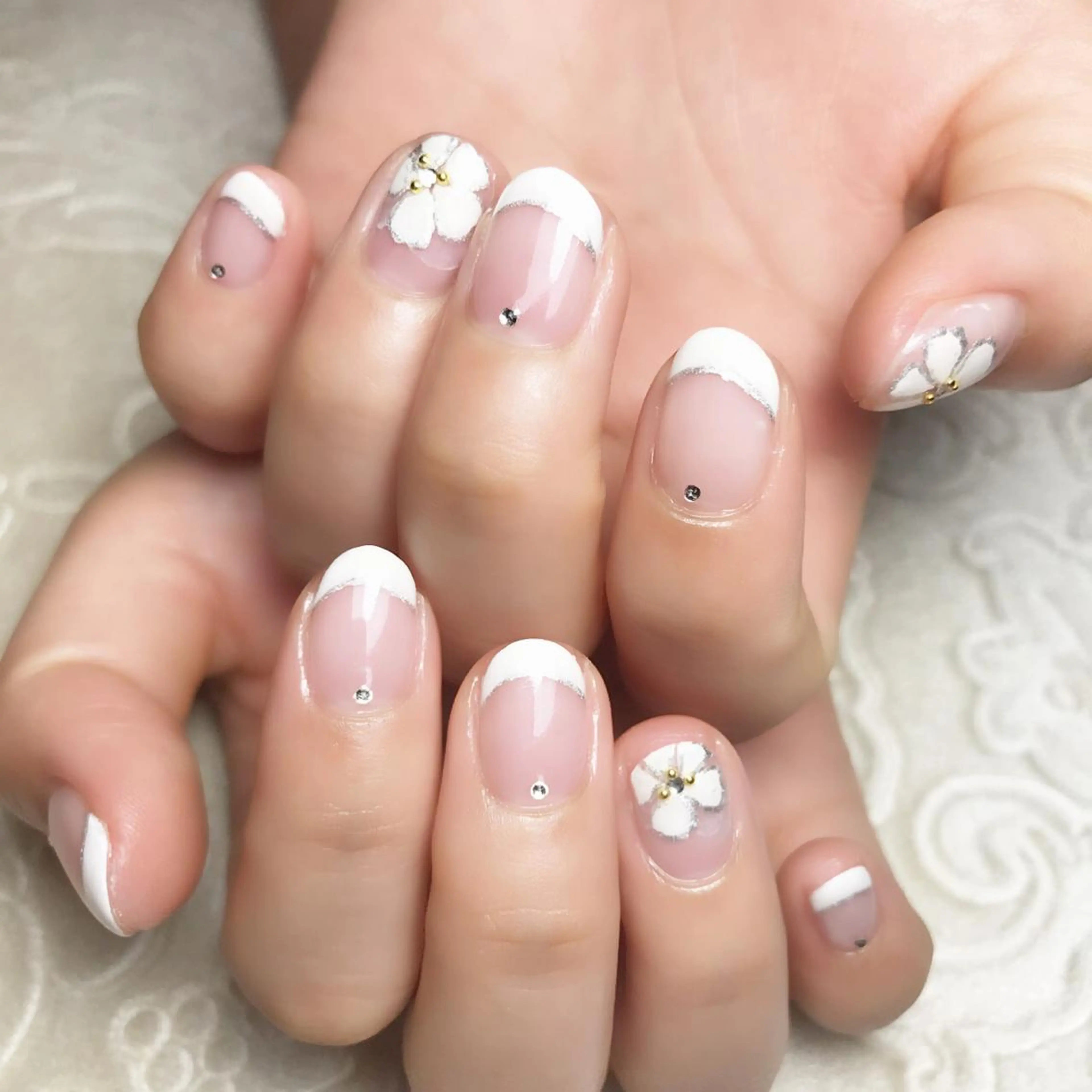 ネイル フラワーネイル 清口 杏奈のネイルデザイン
