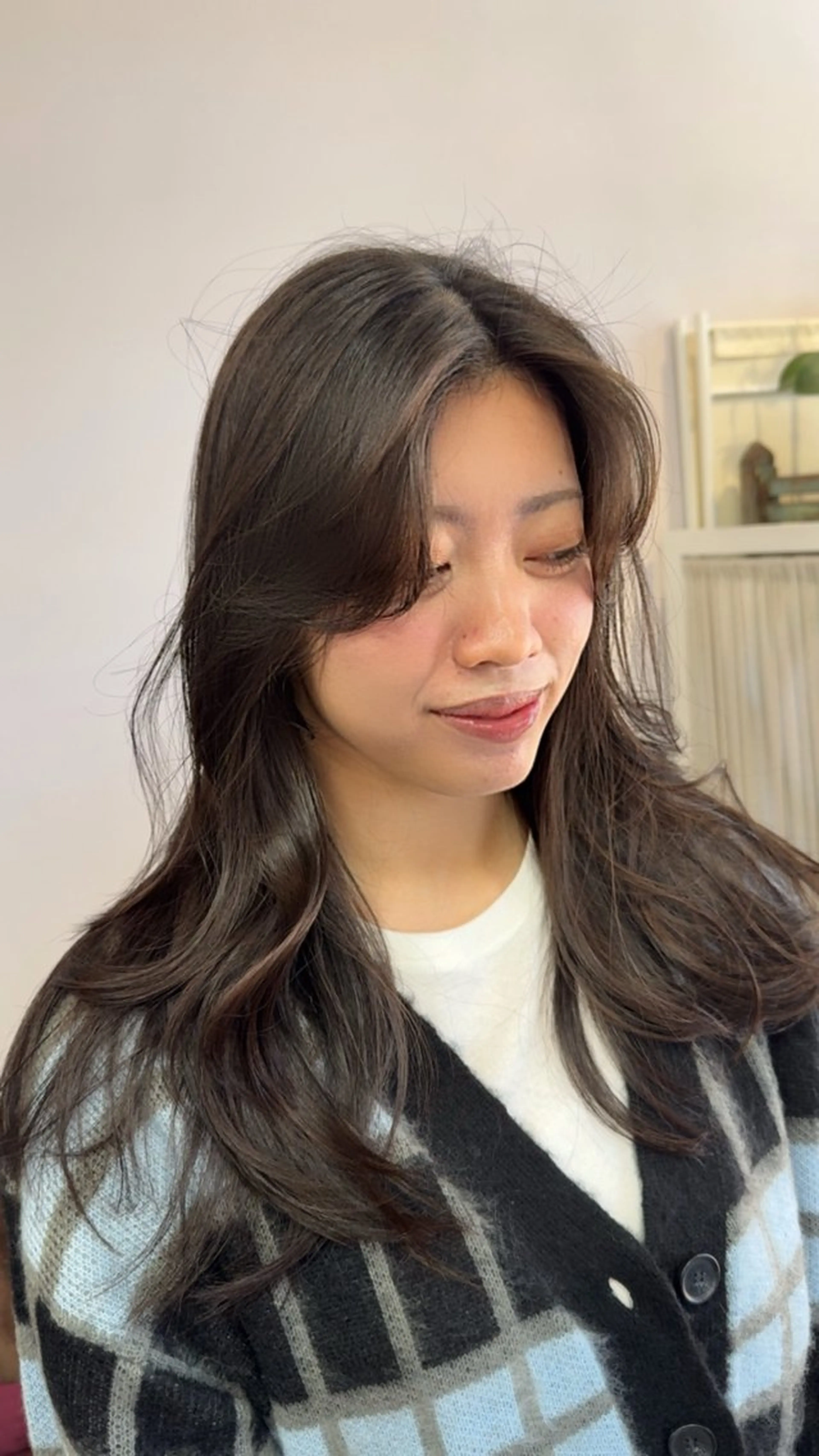 ロング パーマ くびれヘア 韓国風ヘア カット ヘッドスパ Sakura .のヘアスタイル