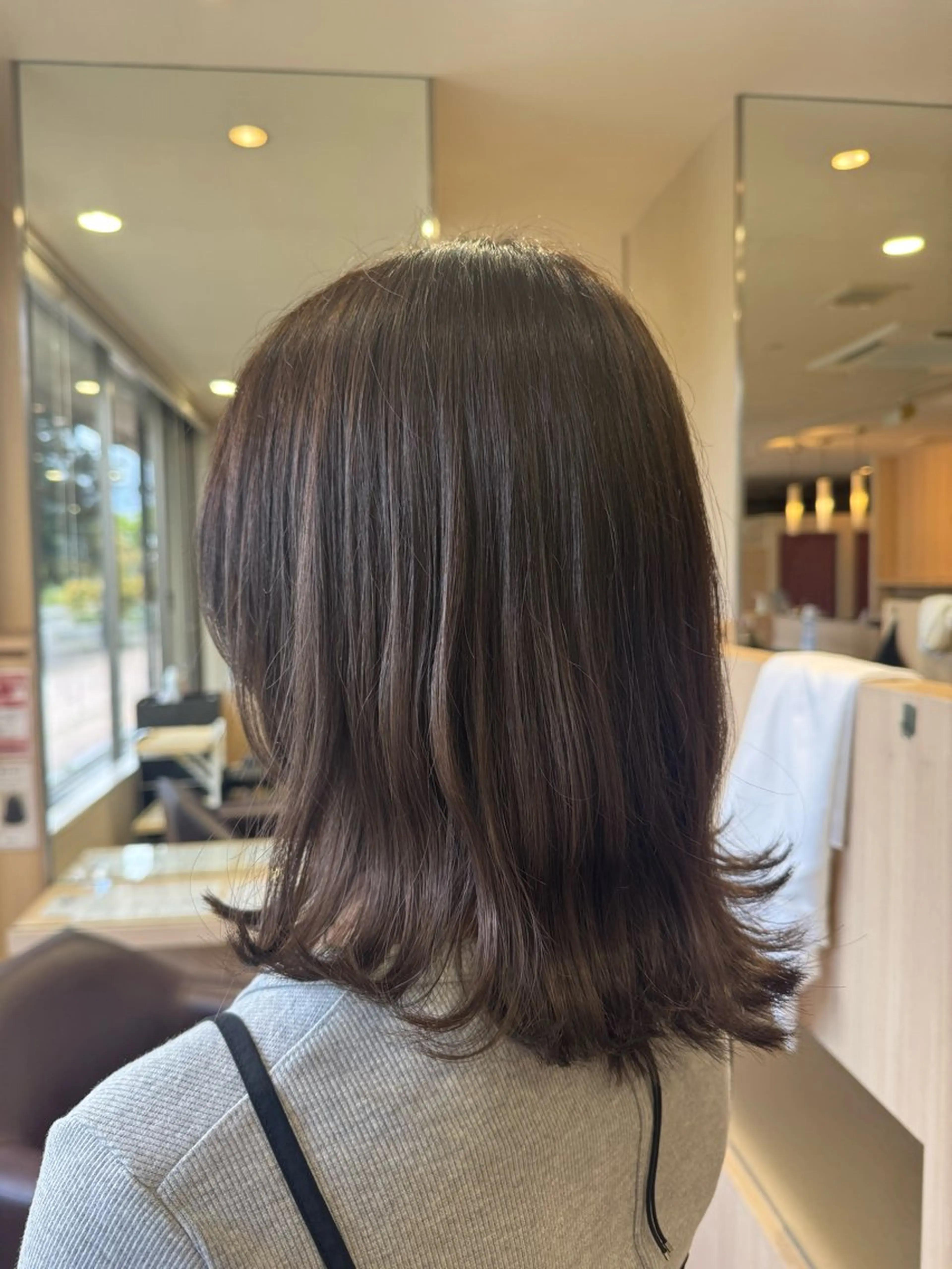 ミディアム カラー 水野 あさみのヘアスタイル