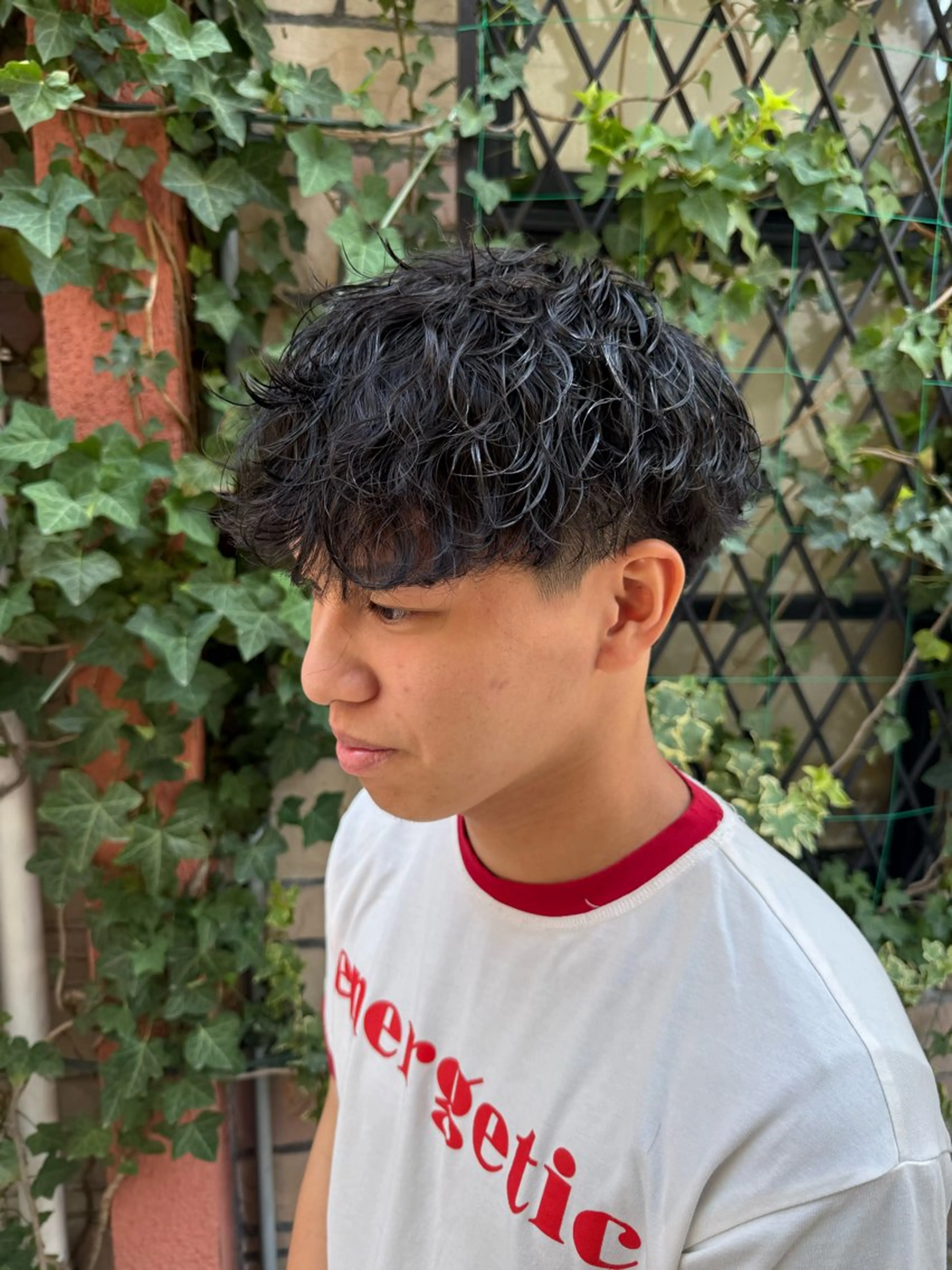 ショート パーマ メンズ 溝口 槙里也のヘアスタイル