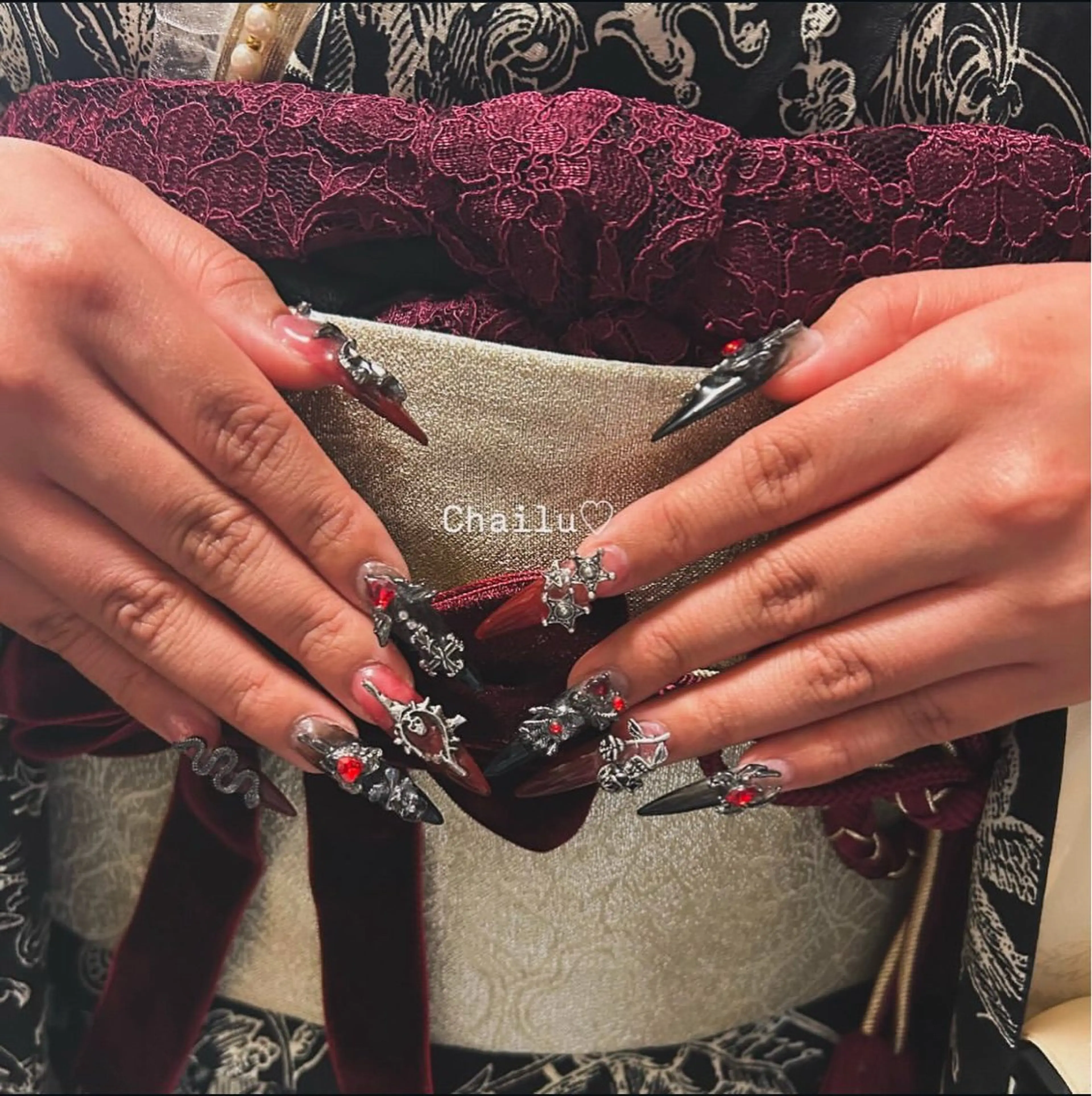 ネイル 伊佐 愛海のネイルデザイン