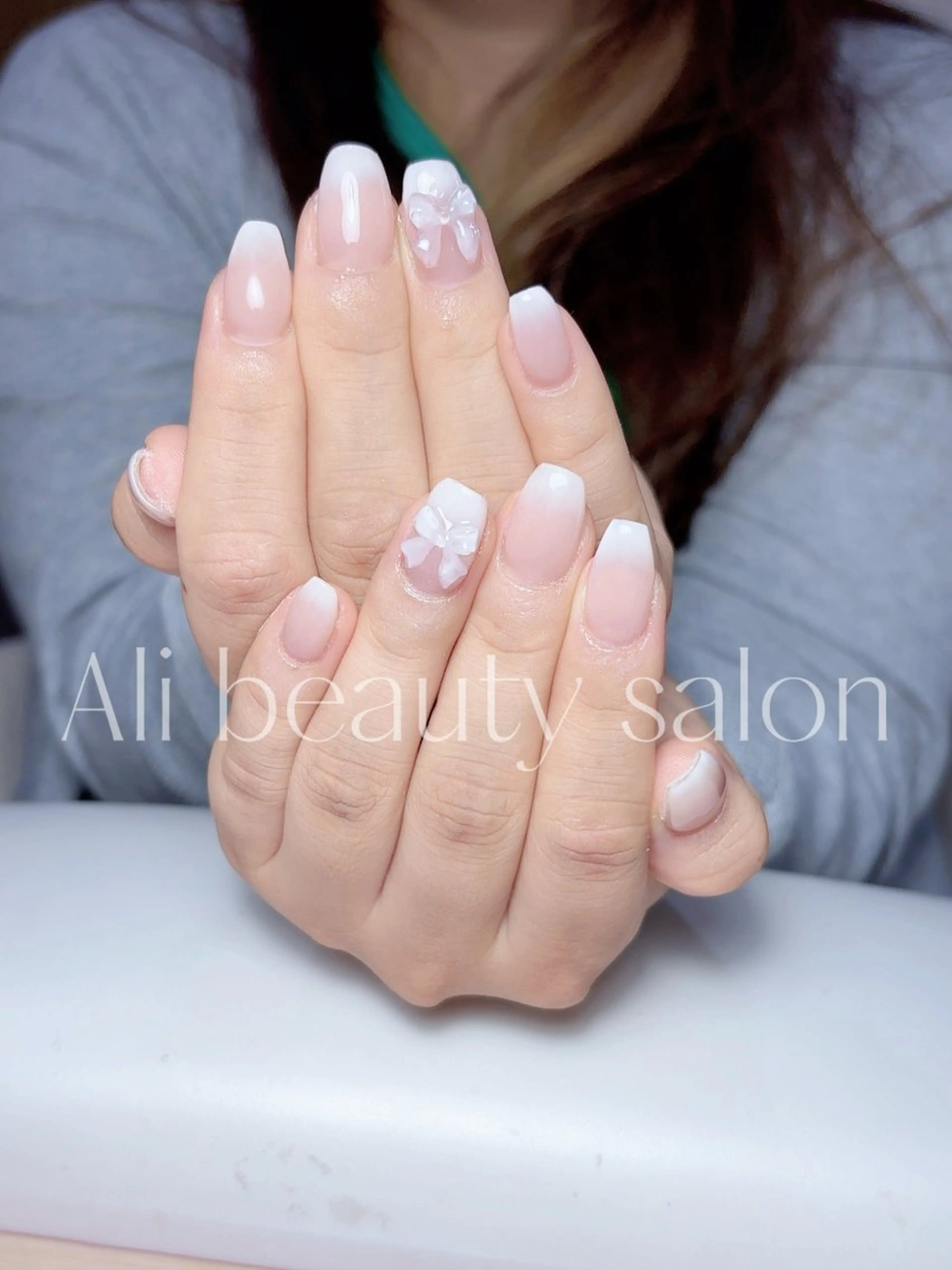 ネイル グラデーション リボン ハンドネイル Ali 新小岩 ネイル専門のネイルデザイン