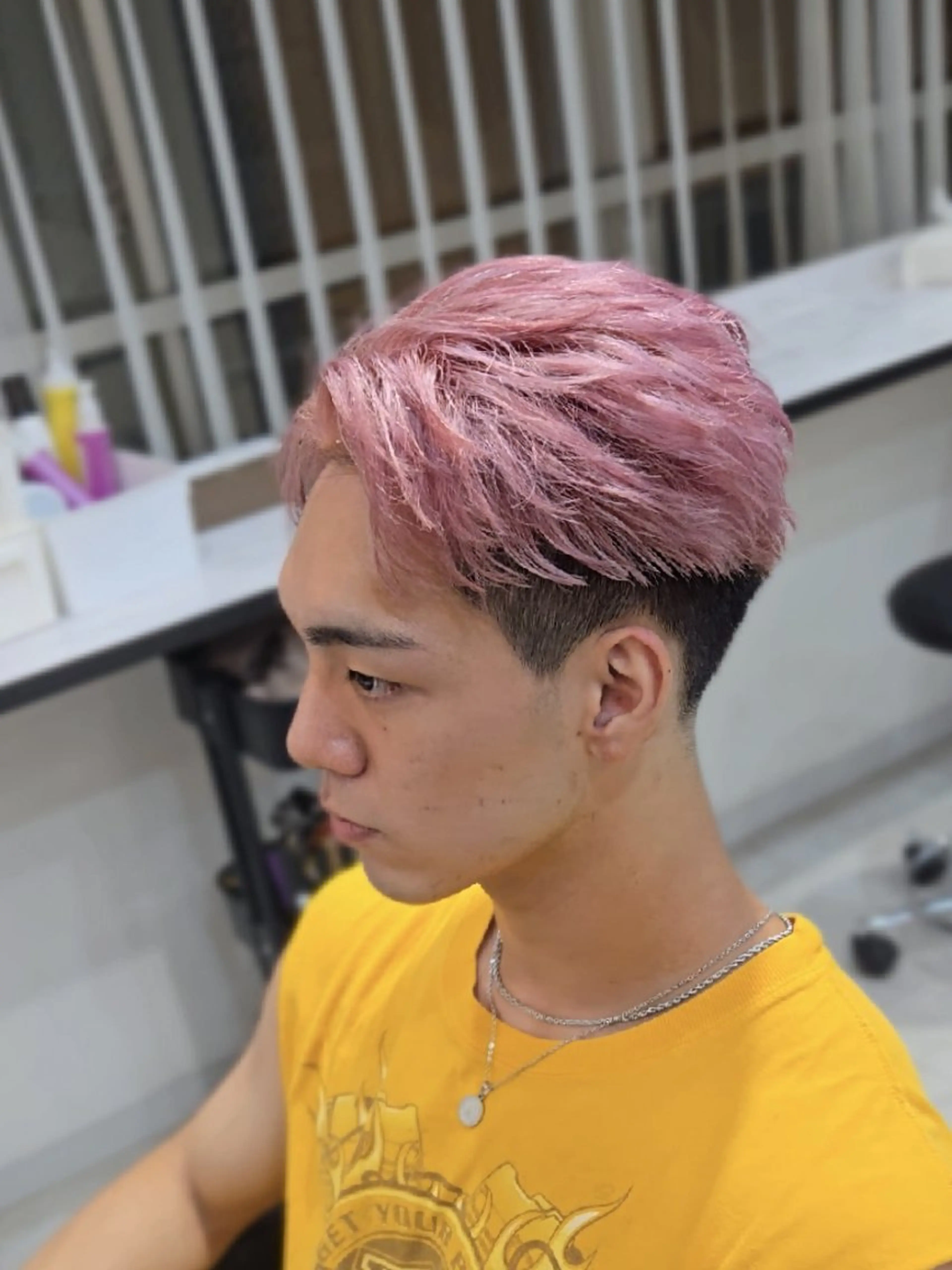 メンズ カラー ショート ピンクカラー ホワイトピンク ショートヘア カット ヘアカラー ヘアセット LEN名古屋/パーマ 海外ヘア/メンズ特化のヘアスタイル
