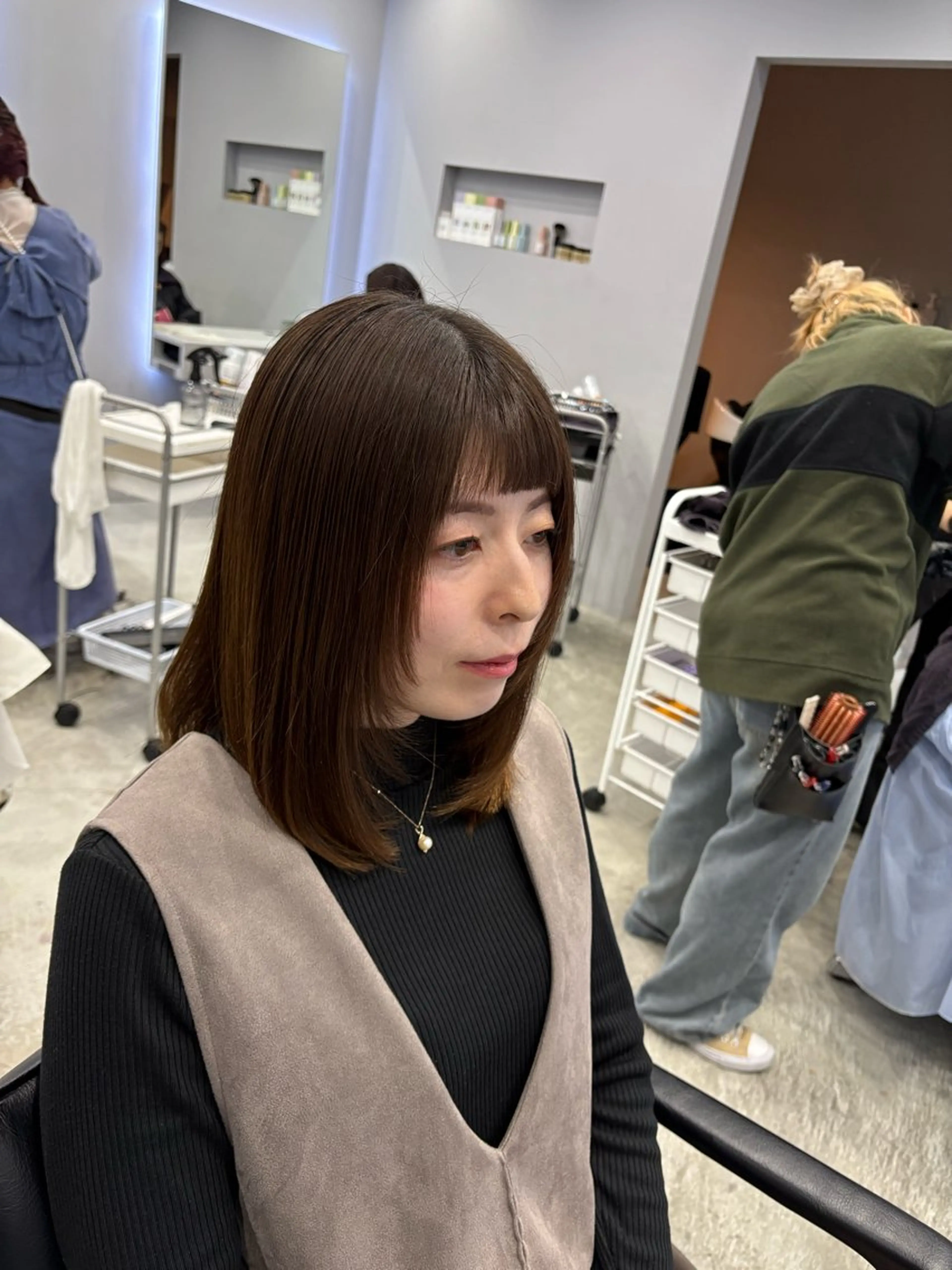セミロング 顔まわりレイヤー 顔周りカット レイヤーカット 南桑 由芽のヘアスタイル