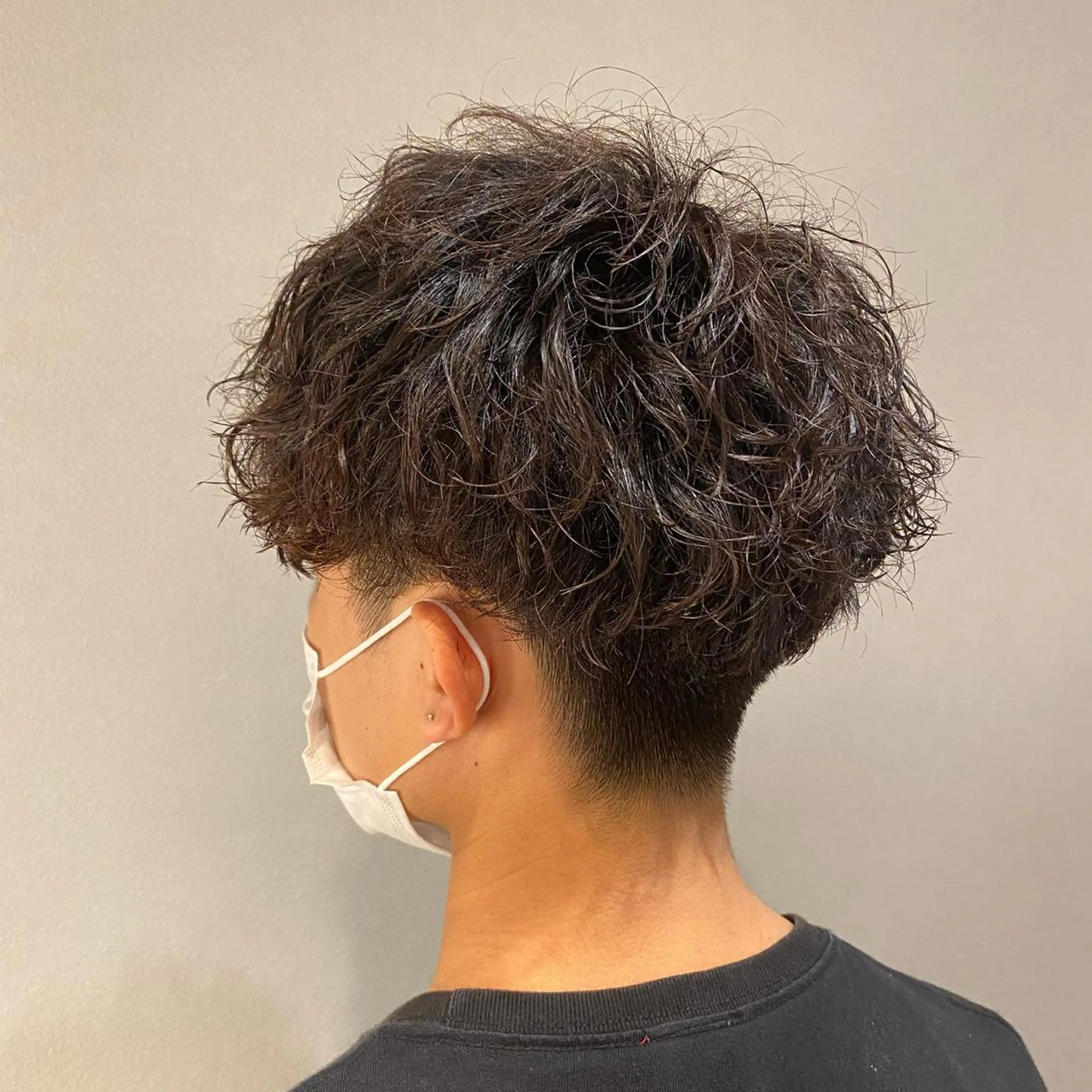 ショート パーマ メンズ 梅田茶屋町メンズ 専門美容師 山元一平のヘアスタイル