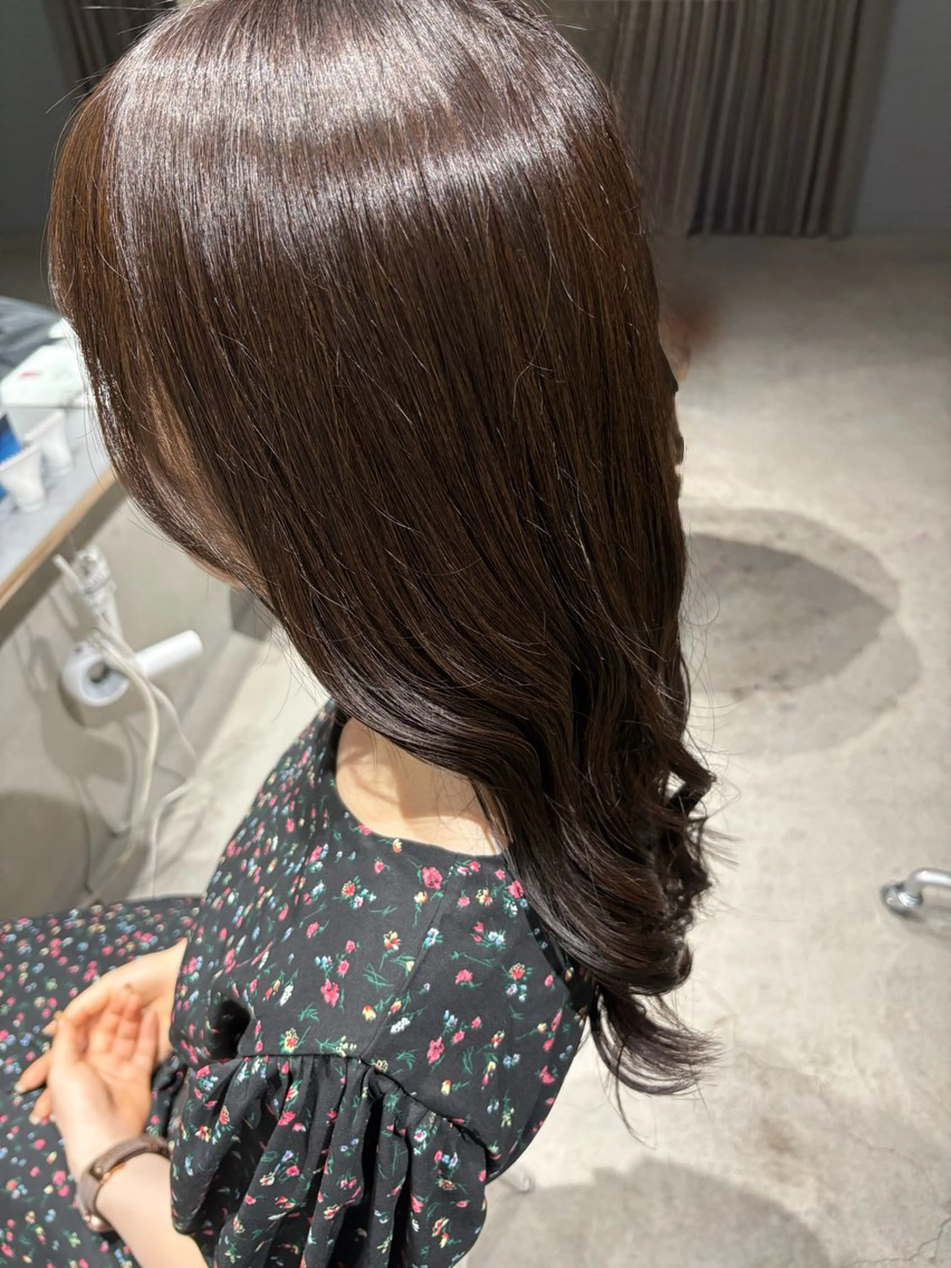 セミロング カラー アッシュ 透明感カラー オレンジ カット ヘアカラー 玉置 七海のヘアスタイル