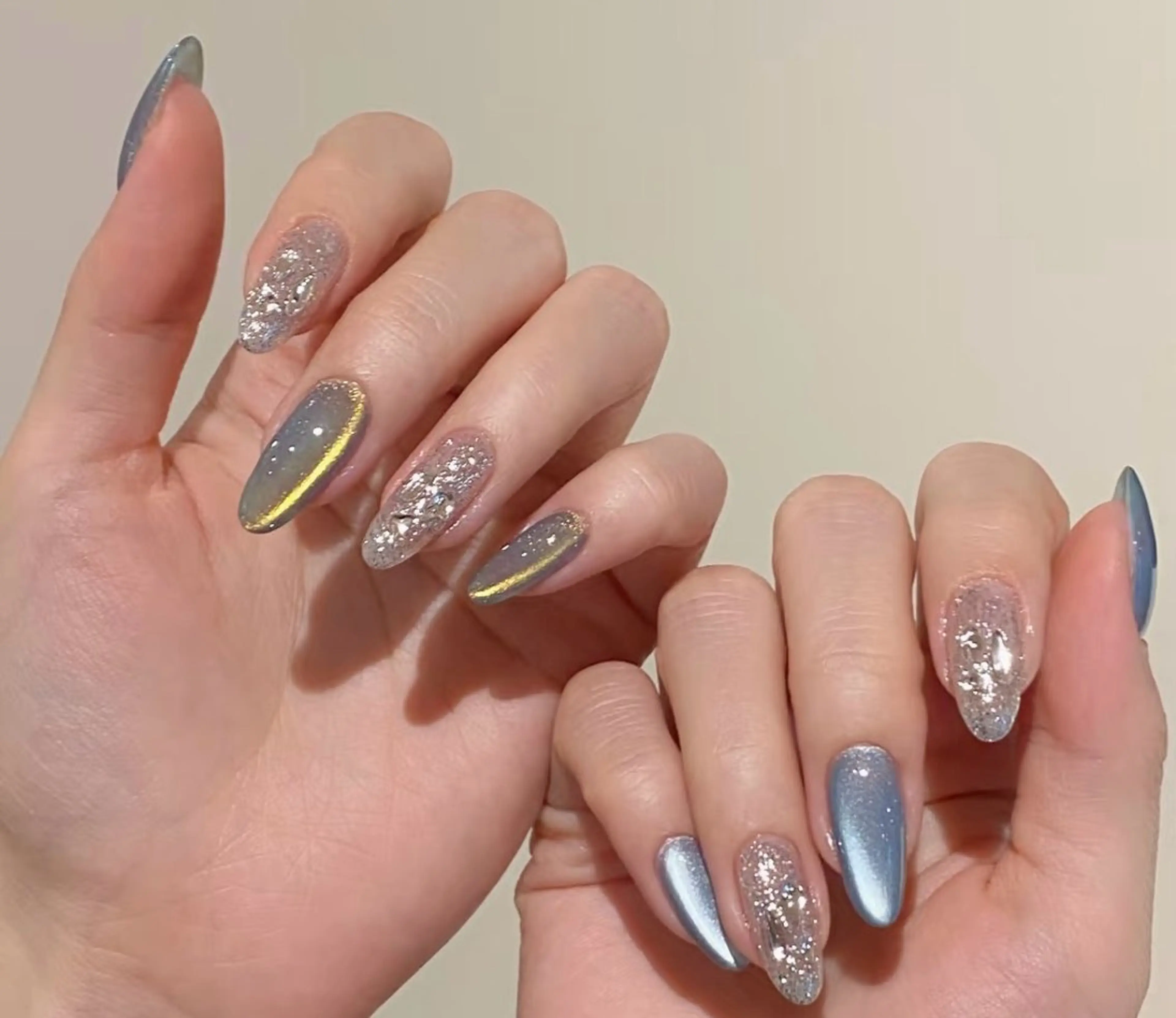 ネイル 高木 維麗絲のネイルデザイン