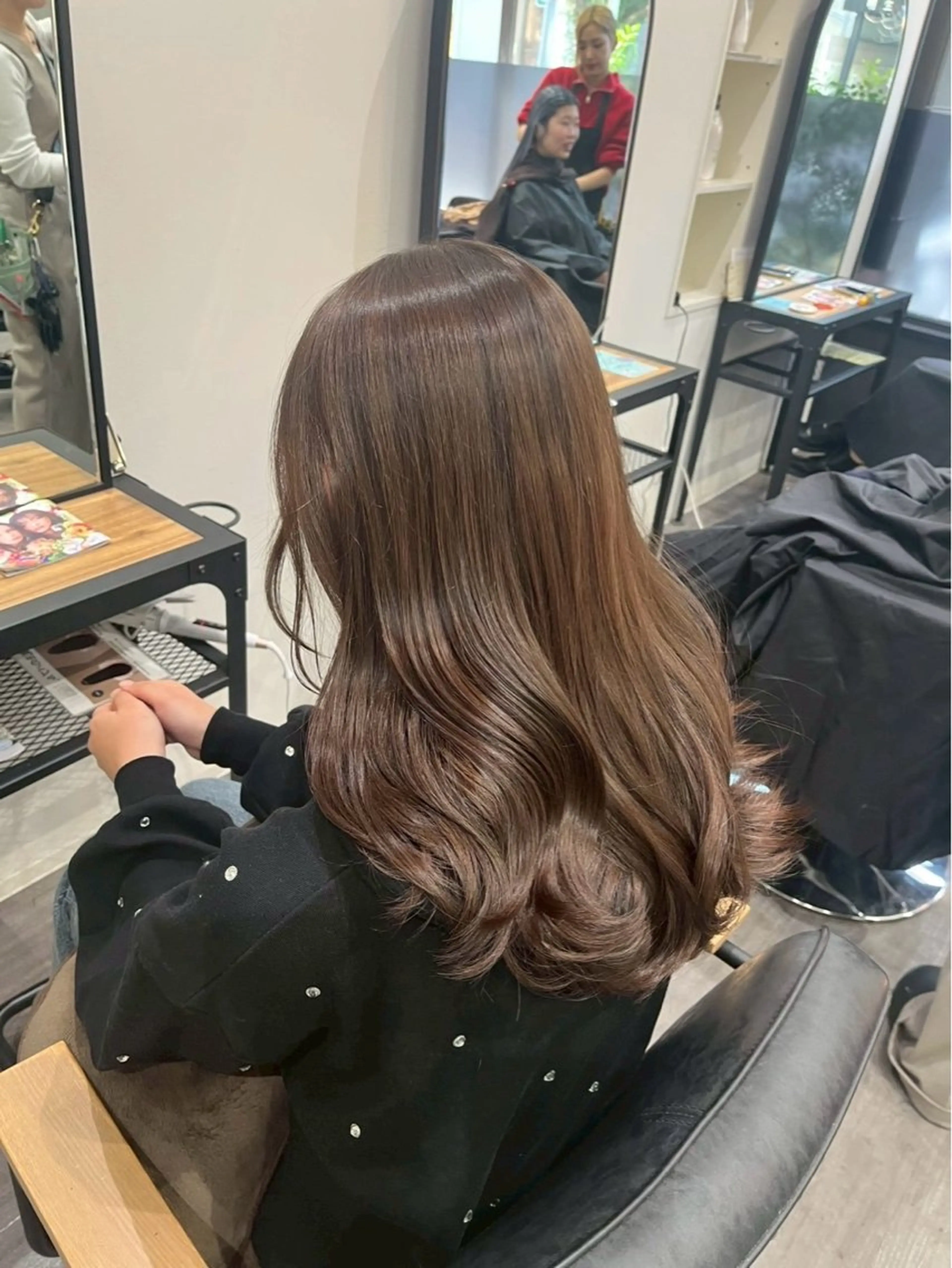 セミロング カラー nijika/ カラーリスト🫧のヘアスタイル