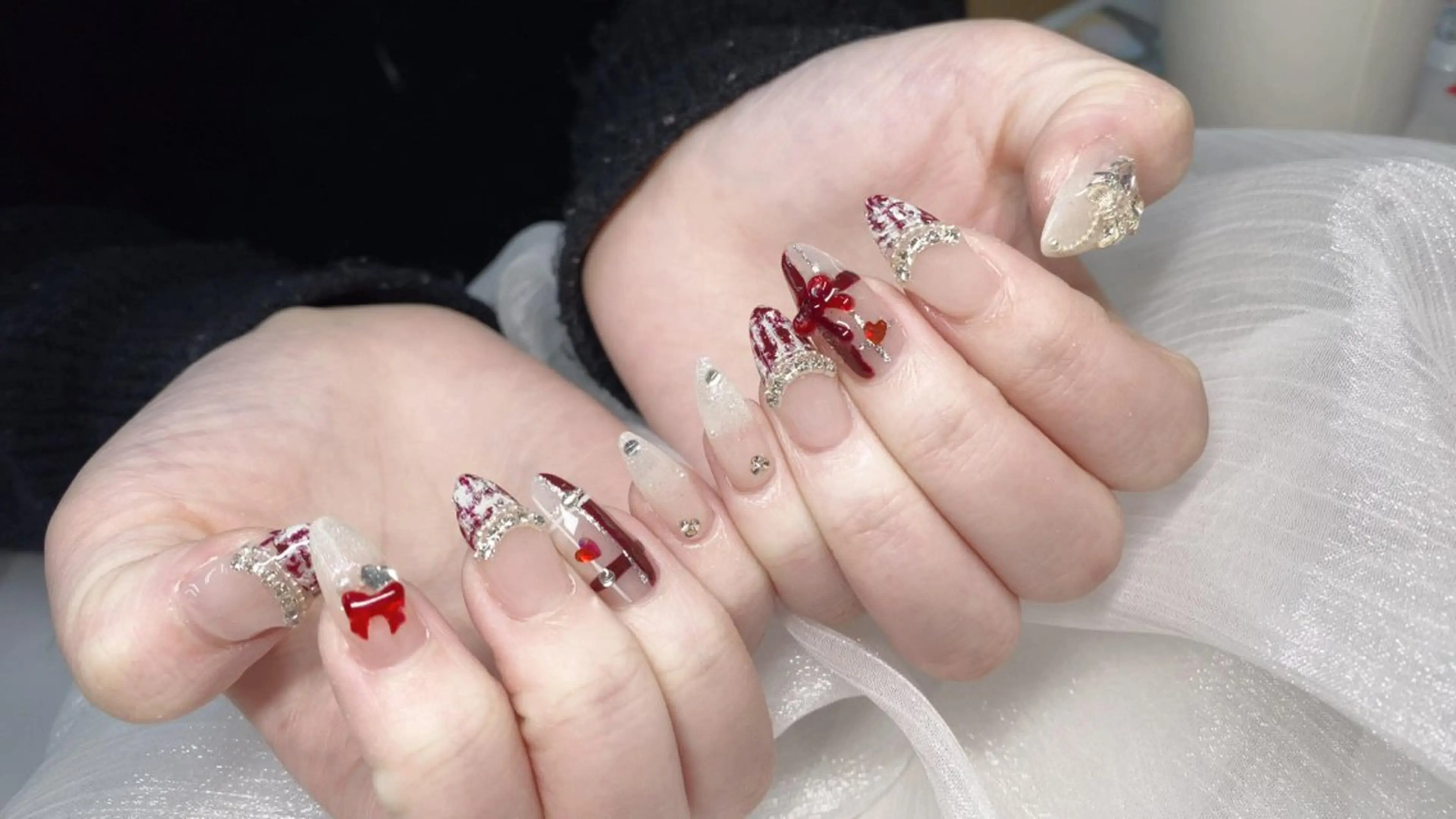 ネイル フレンチネイル グラデーション マグネットネイル ニュアンスネイル オフィスネイル ハンドネイル ハンドケア Hara Nail 【持ち込みOK】のネイルデザイン