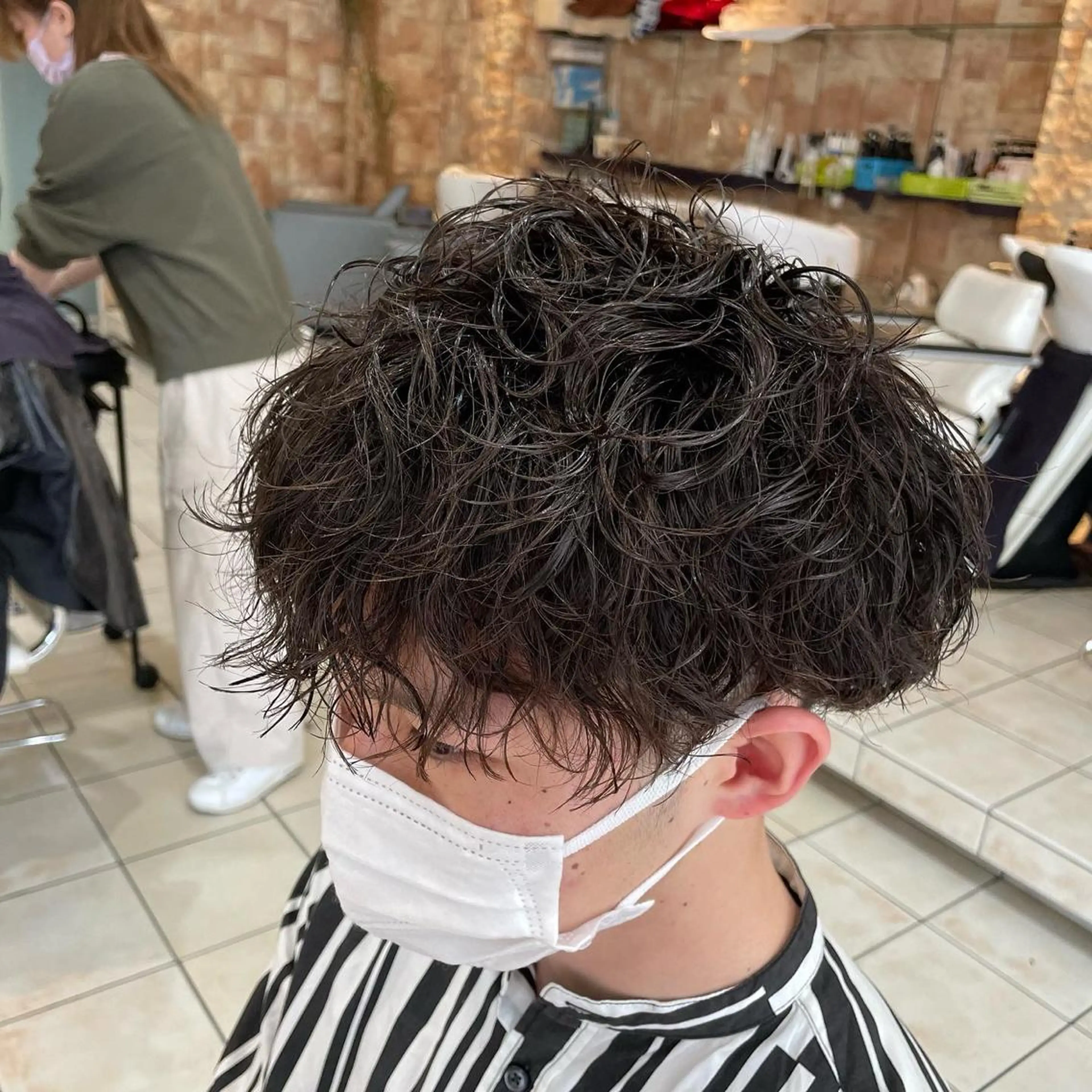 ショート パーマ メンズ シャドウパーマ/縦落 ちパーマ 大久保拓実のヘアスタイル