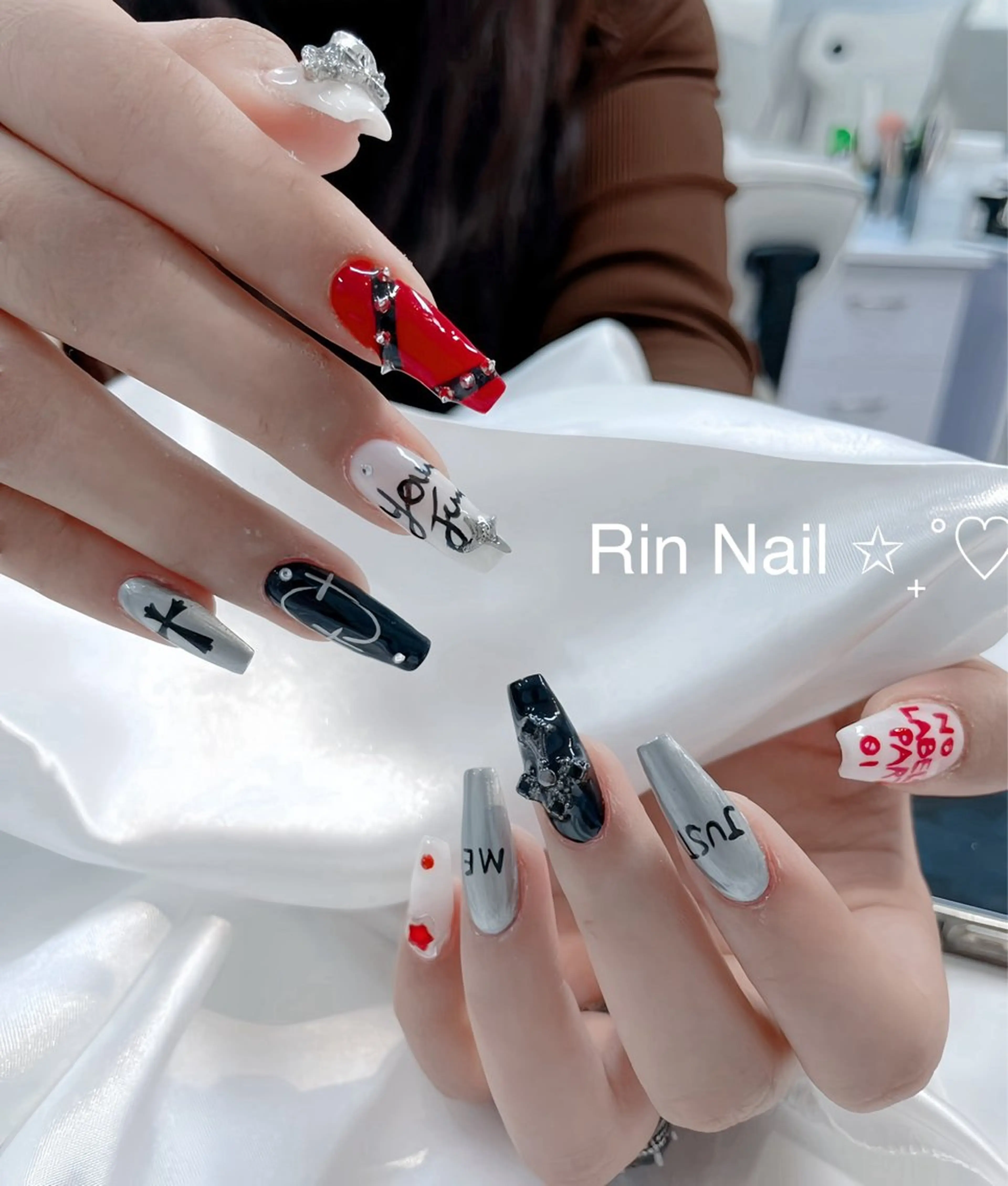 ネイル アートネイル 成人式 ロングネイル ニュアンスネイル スカルプネイル ハンドネイル Rin Nail 新大久保店のネイルデザイン