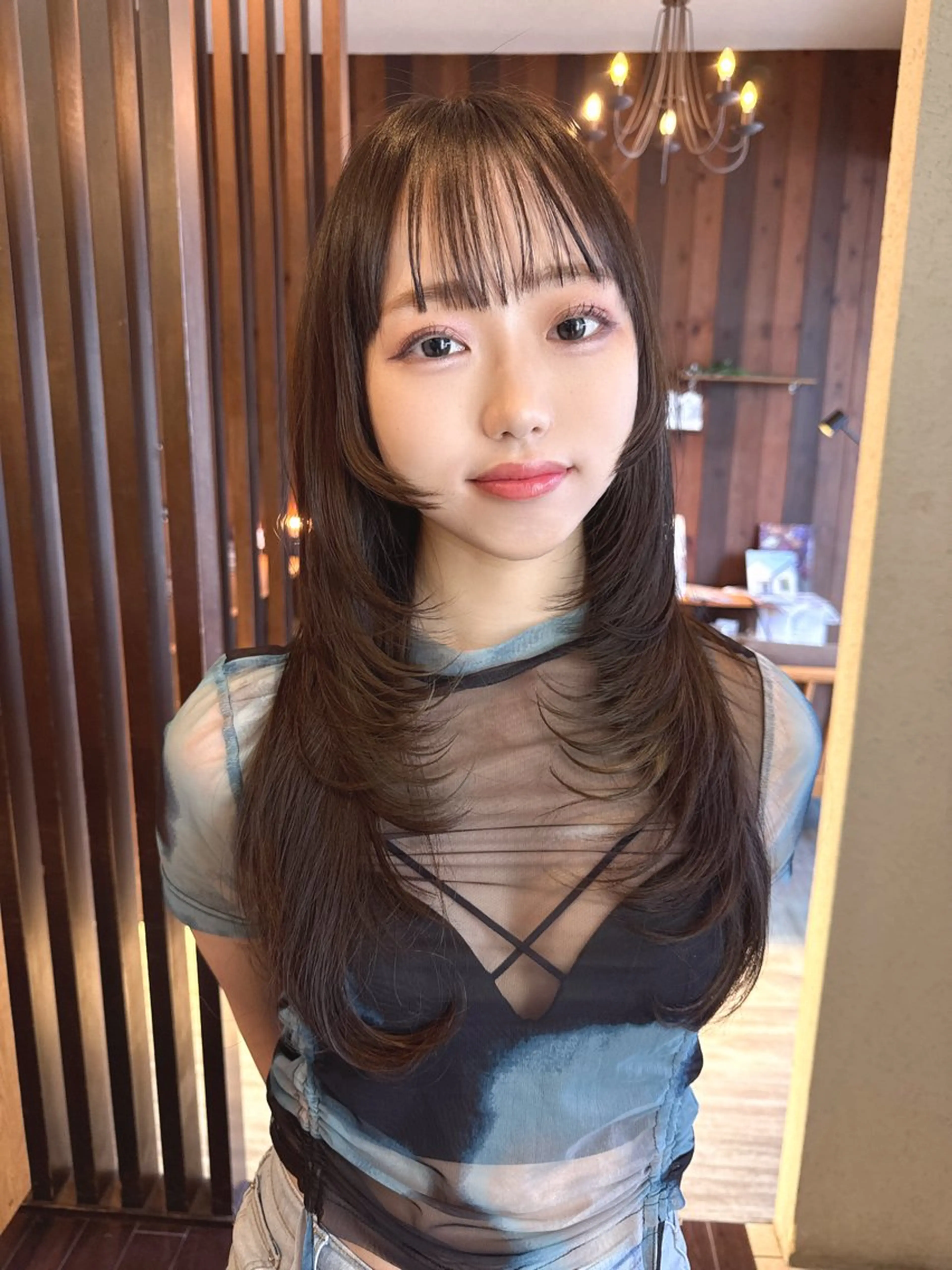 ロング カラー ベージュカラー オリーブベージュ ハッシュカット カット ヘアカラー 具志 正太のヘアスタイル