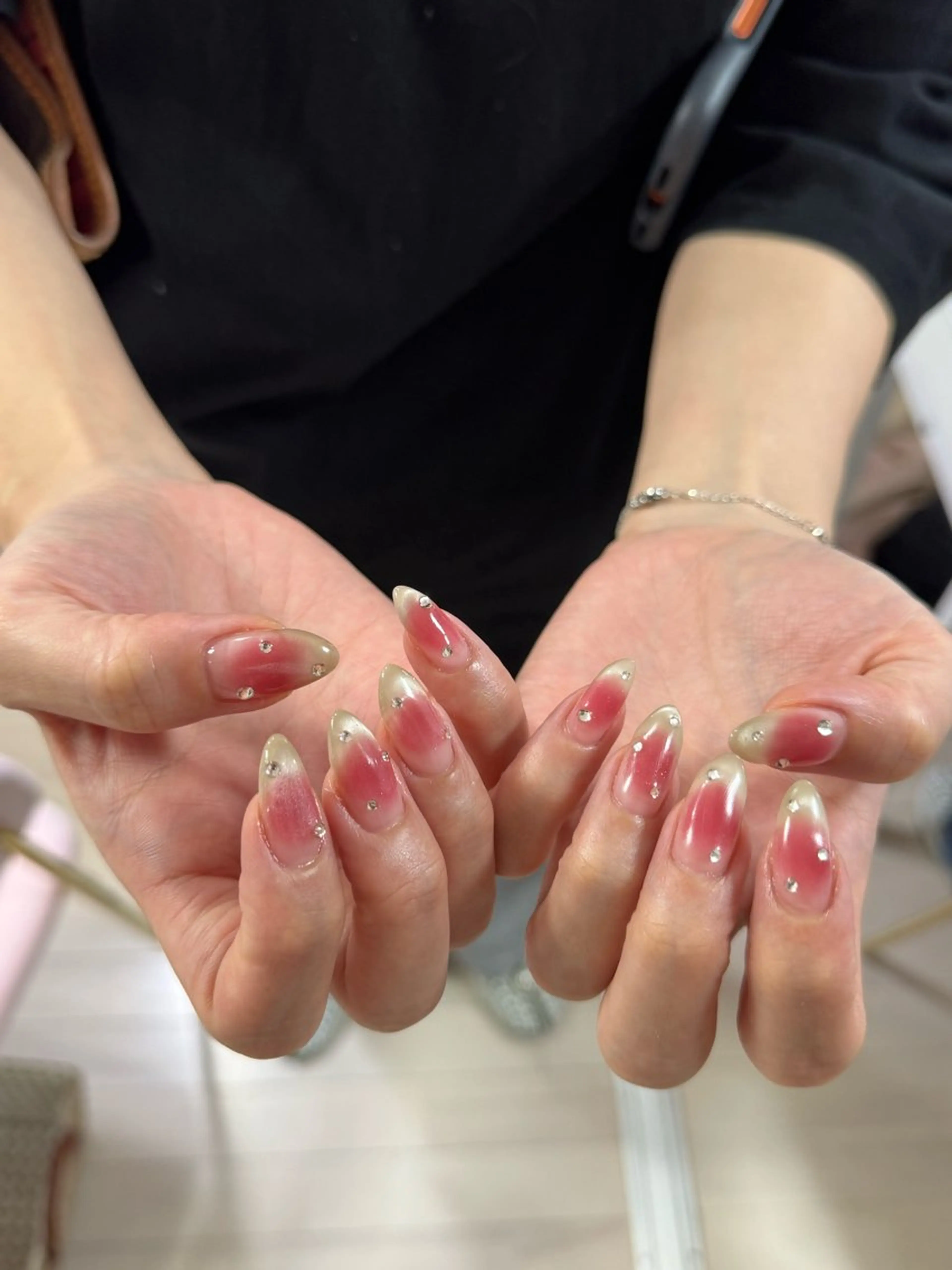 ネイル アートネイル オーロラネイル チークネイル フレンチネイル ガラスフレンチ ハンドネイル 🎀🎀YooLi Nail Salonのネイルデザイン
