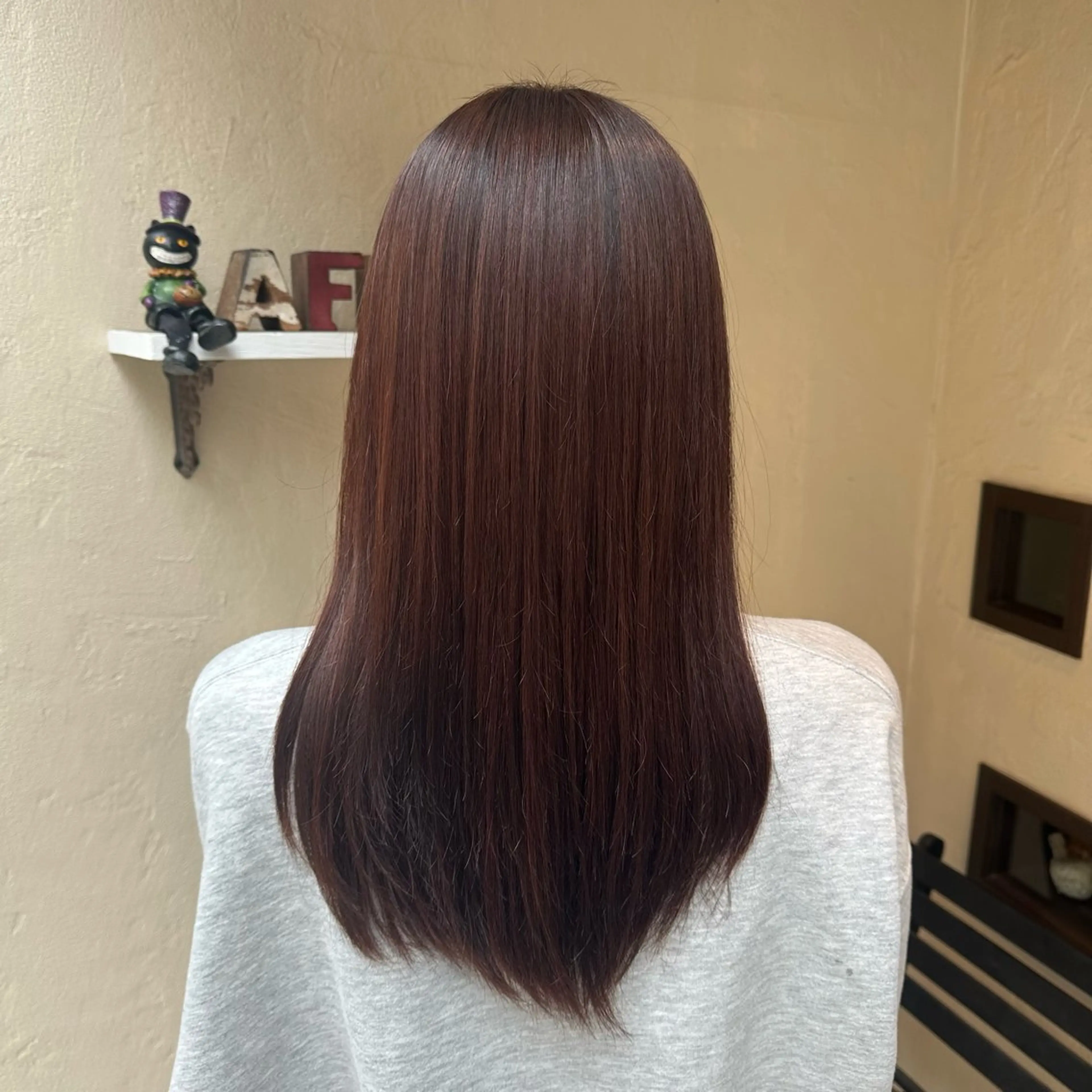 カラー ピンクカラー 若林 美帆のヘアスタイル