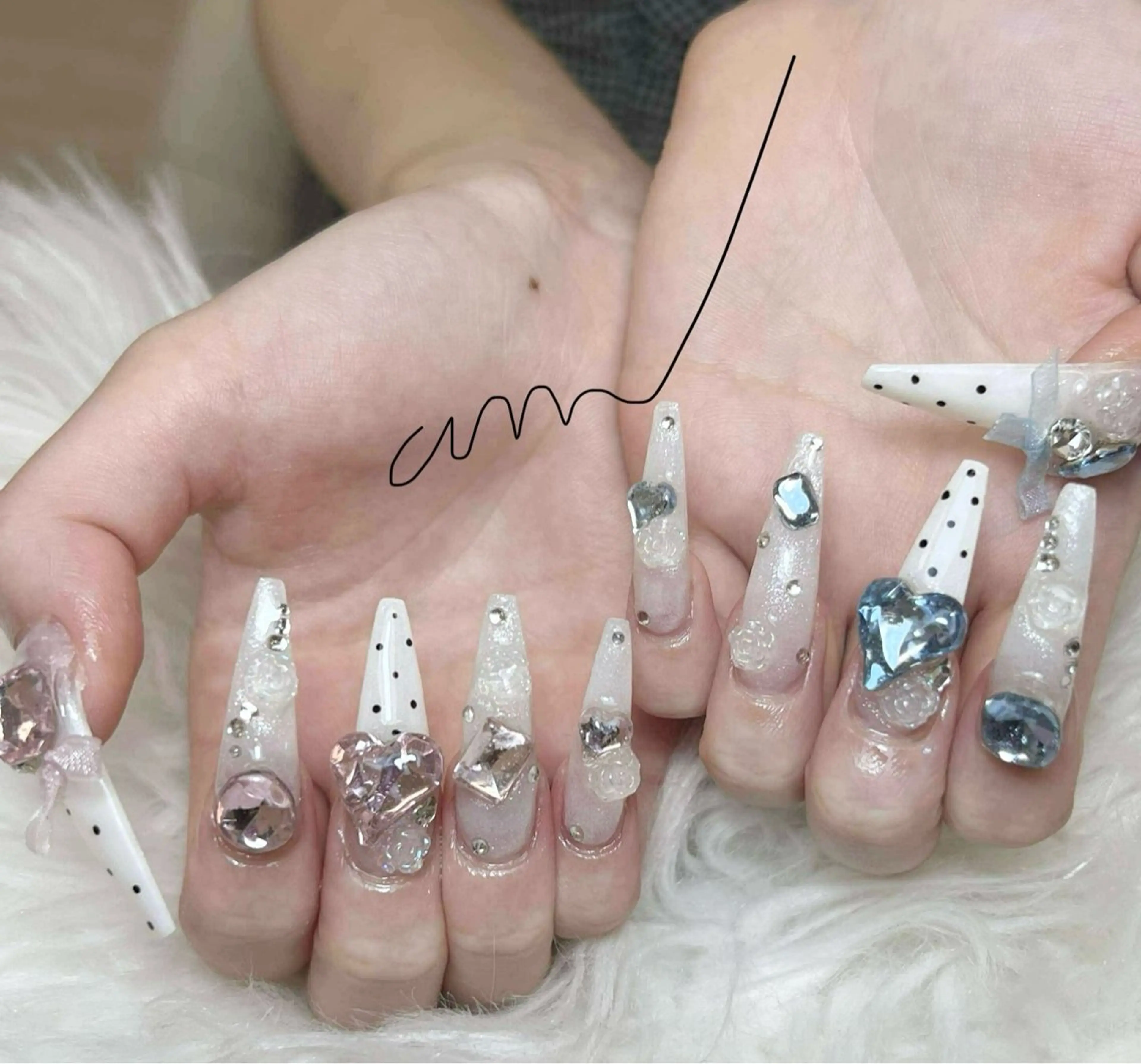 ネイル アートネイル オーロラネイル チークネイル 長さ出し フットネイル ハンドネイル Anh 高田馬場のネイルデザイン