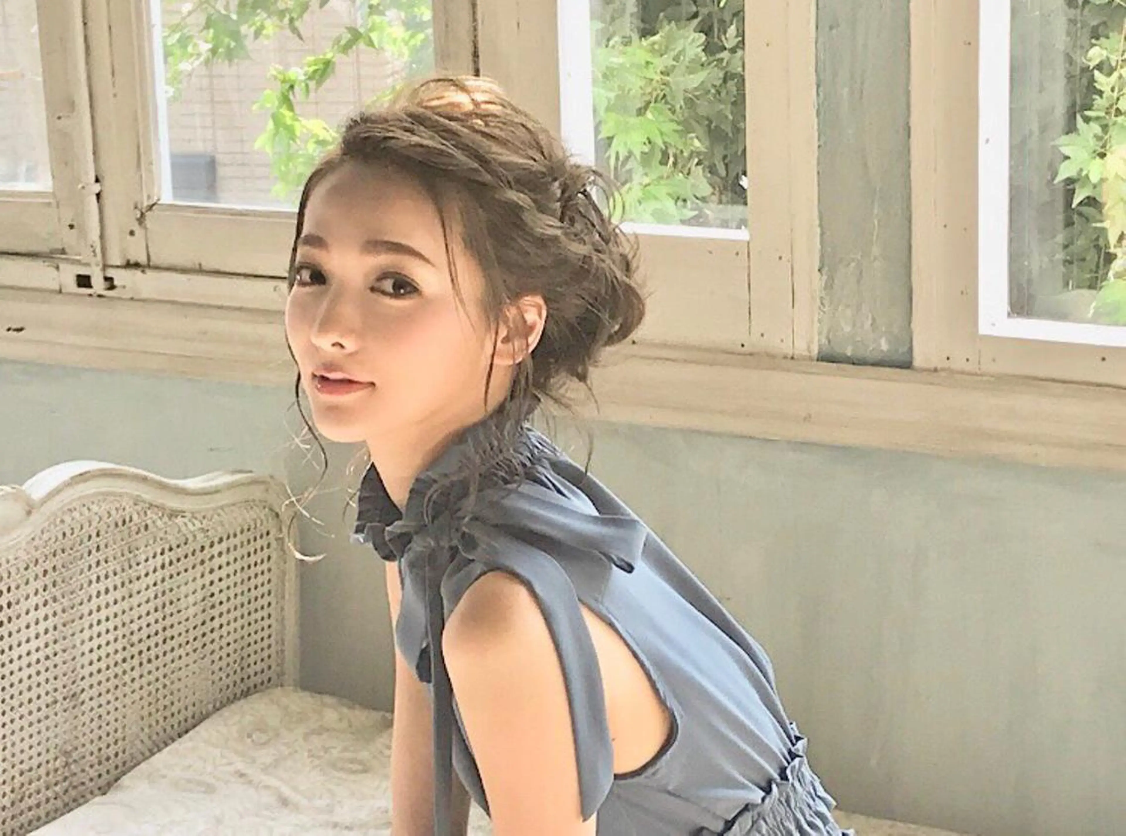 ミディアム カラー ヘアアレンジ バレイヤージュ デザインカラー グラデーションカラー ハイライトカラー ハイトーンカラー アンドウ ユウ/ レイヤーカット/韓国のヘアスタイル