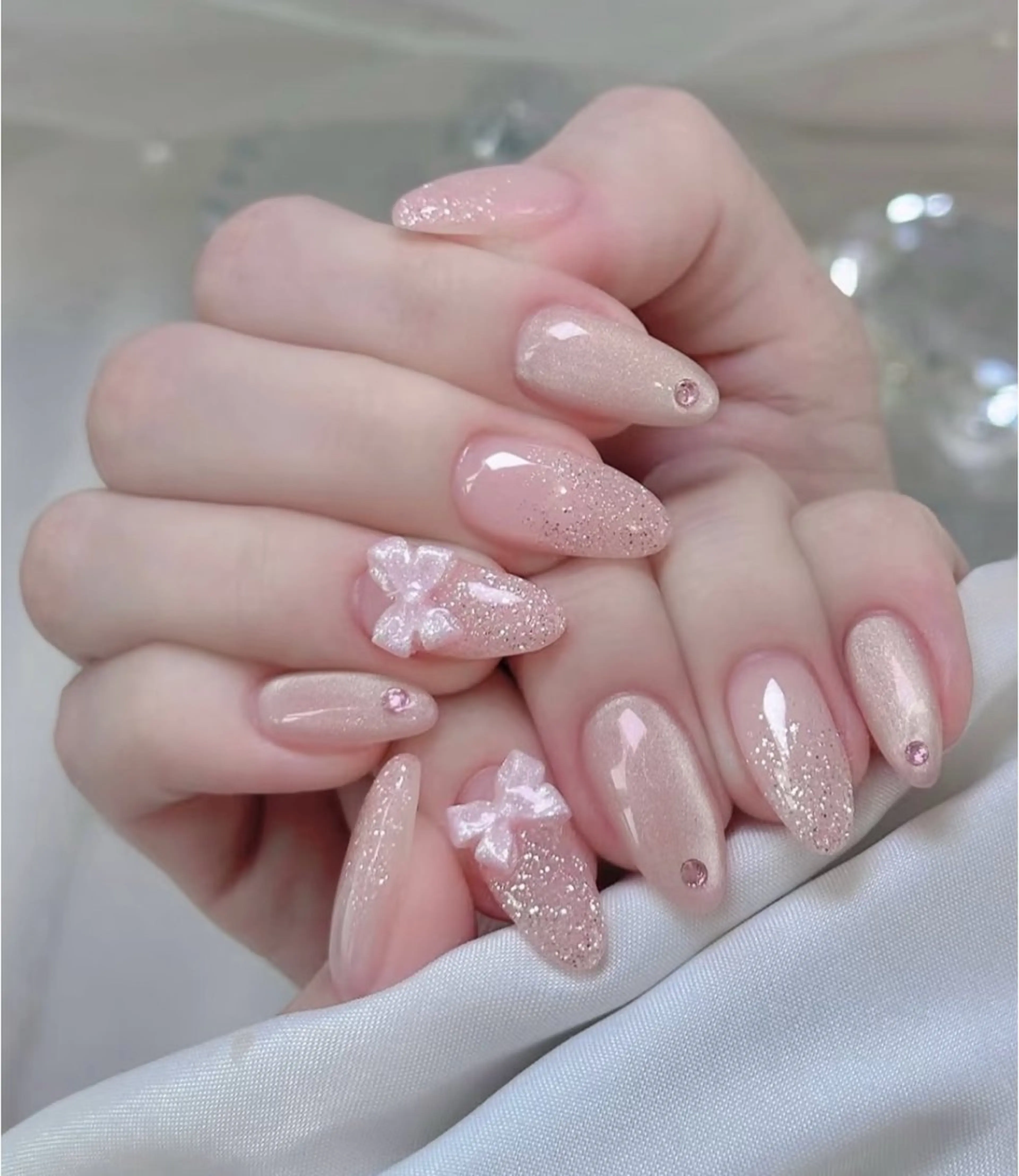 ネイル アートネイル チークネイル 長さ出し フラッシュネイル キラキラネイル ハンドネイル ハンドケア For you. Nail Salonのネイルデザイン