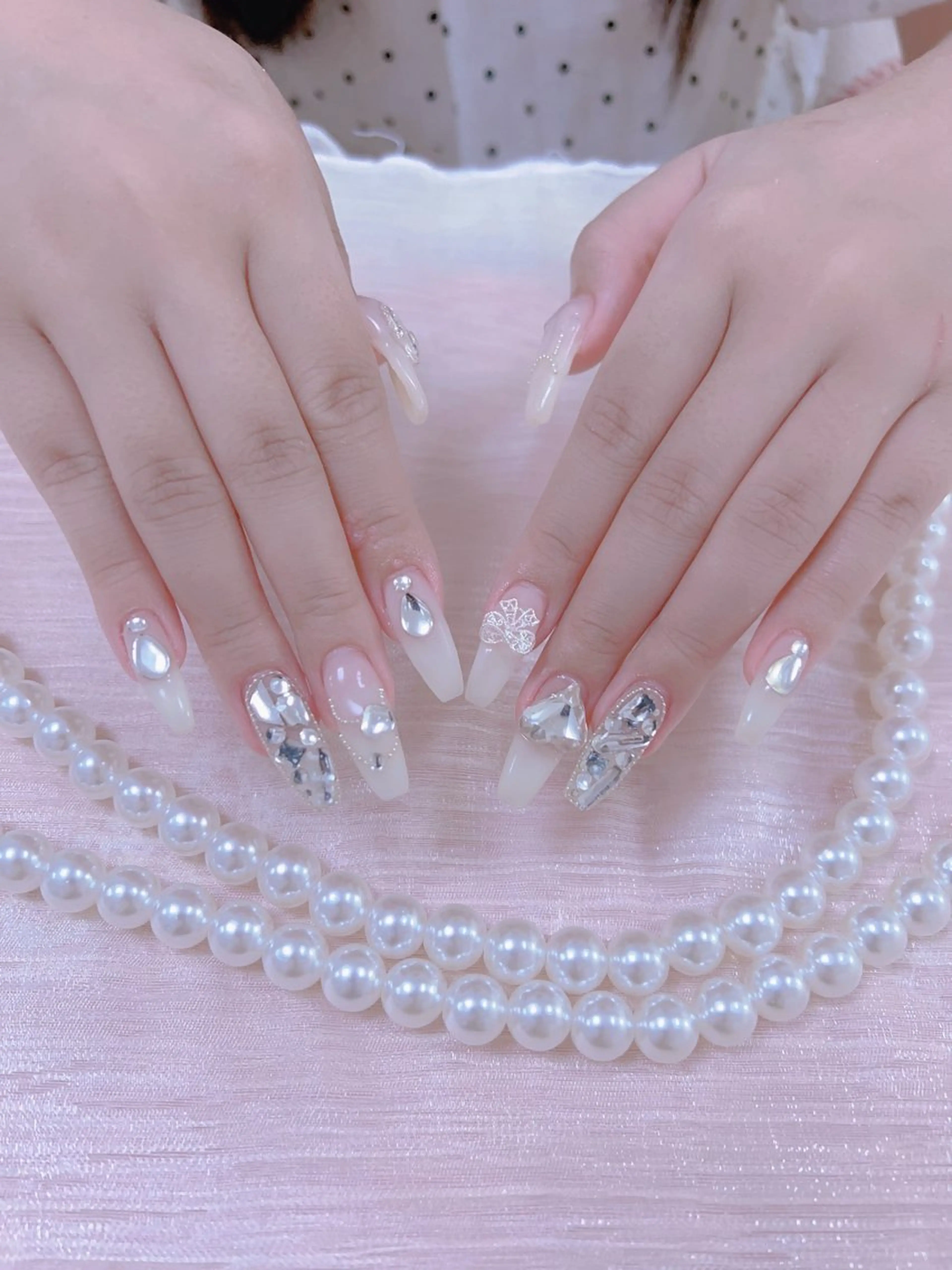 ネイル はぴねす所属・横浜 美夢のネイルデザイン