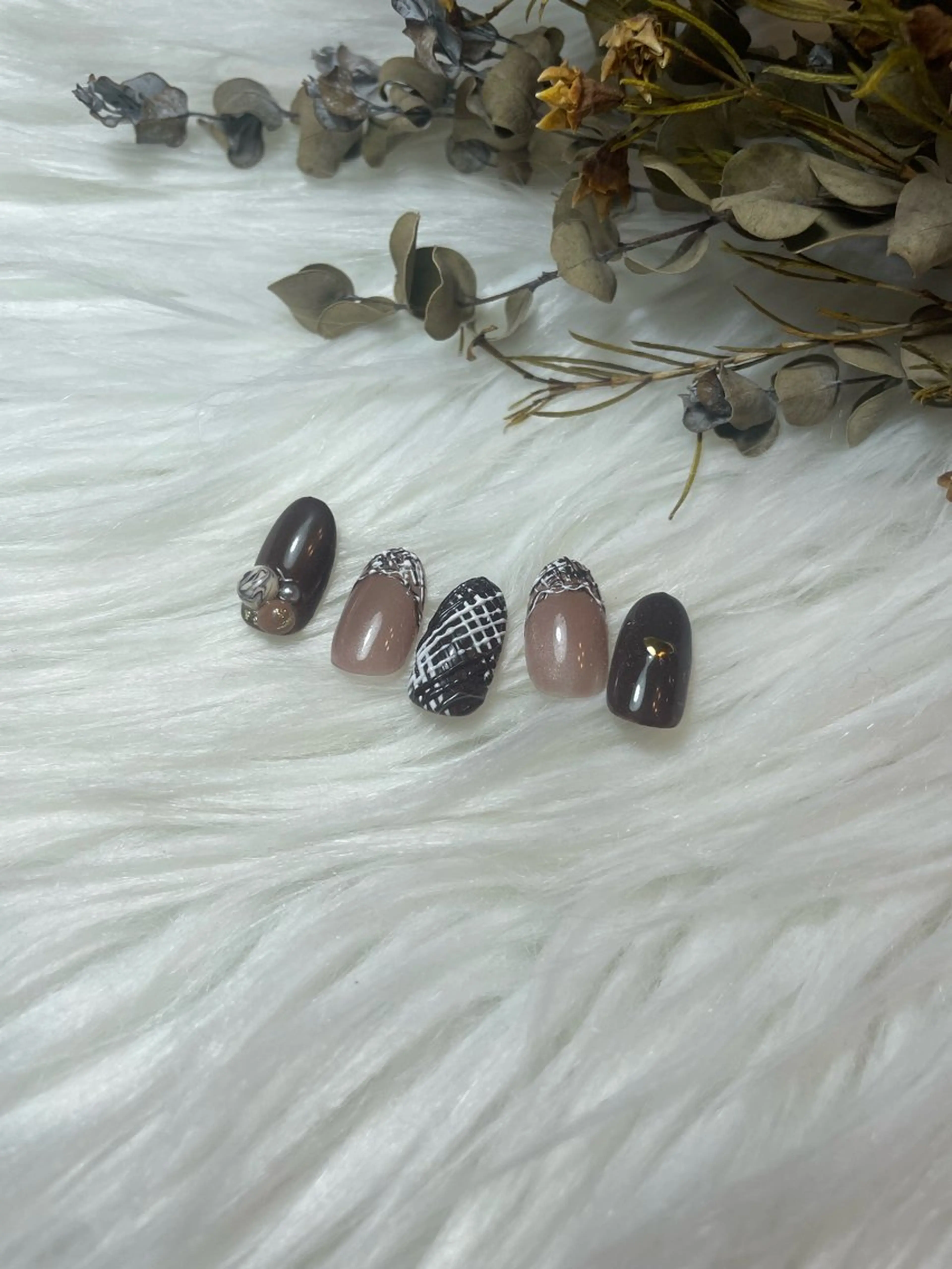 ネイル ブルー キラキラネイル 韓国ネイル マグネットネイル シンプルネイル ハンドネイル timtam --sakiのネイルデザイン