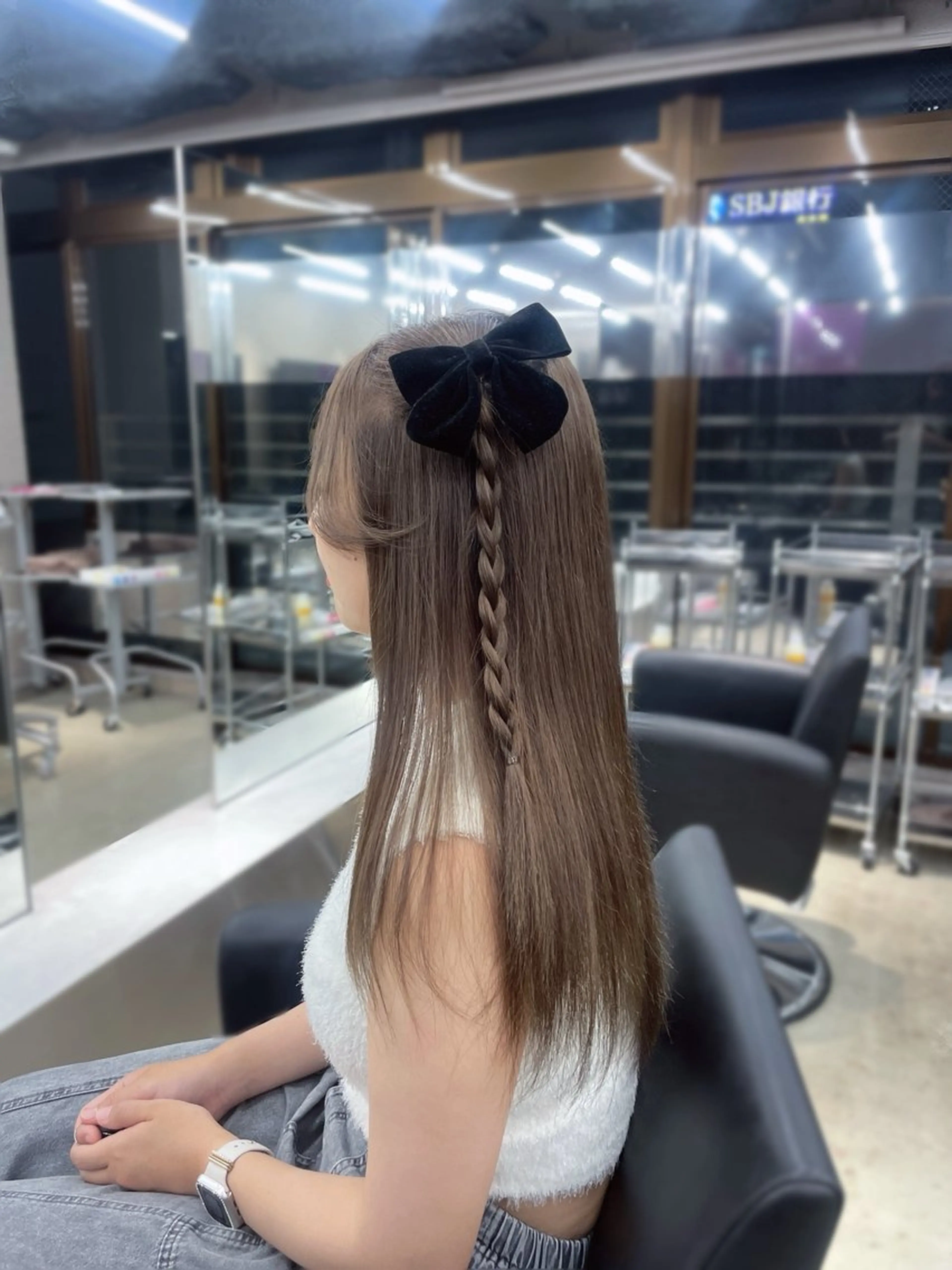 ロング カラー ベージュカラー ブリーチ ブラウンカラー ミルクティーベージュ 名古屋栄♡PELE/ ブリーチ/ハイトーンのヘアスタイル