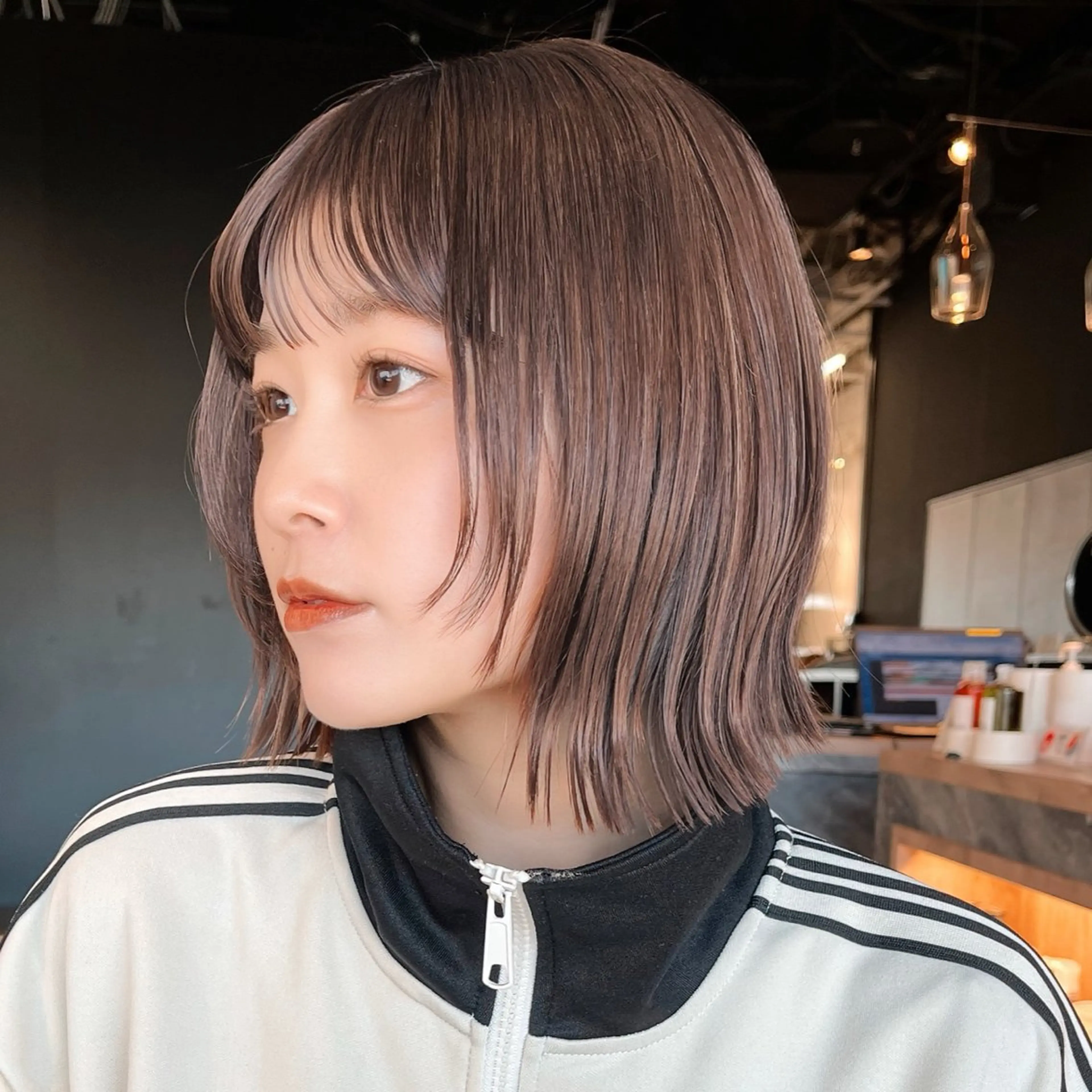 ショート カラー ヘアアレンジ ボブレイヤー ボブ 顔周りカット レイヤーカット 🌱ボブ/レイヤー/ ベージュ/あやみ✨のヘアスタイル