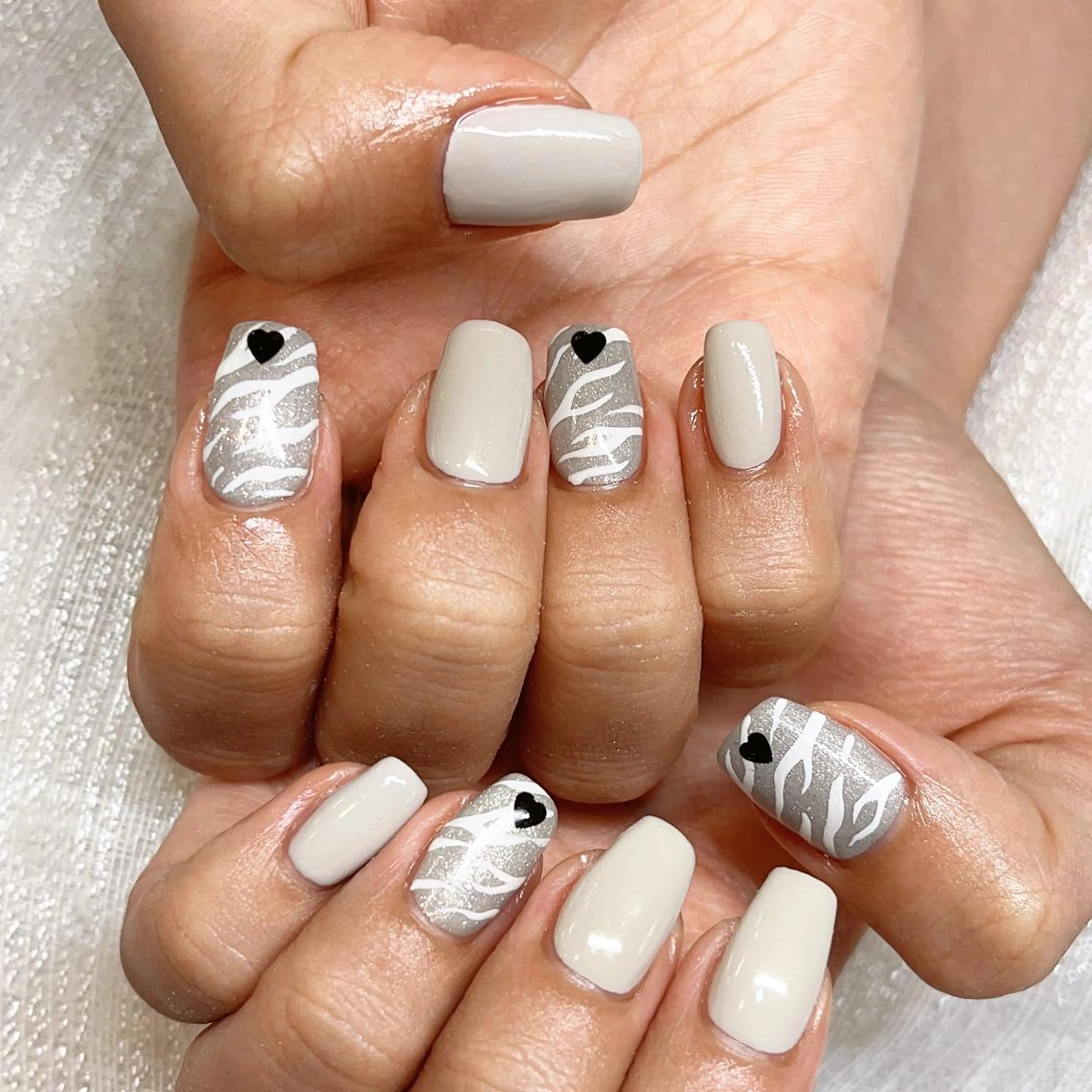 ネイル アニマル柄 アートネイル nailist yuiのネイルデザイン