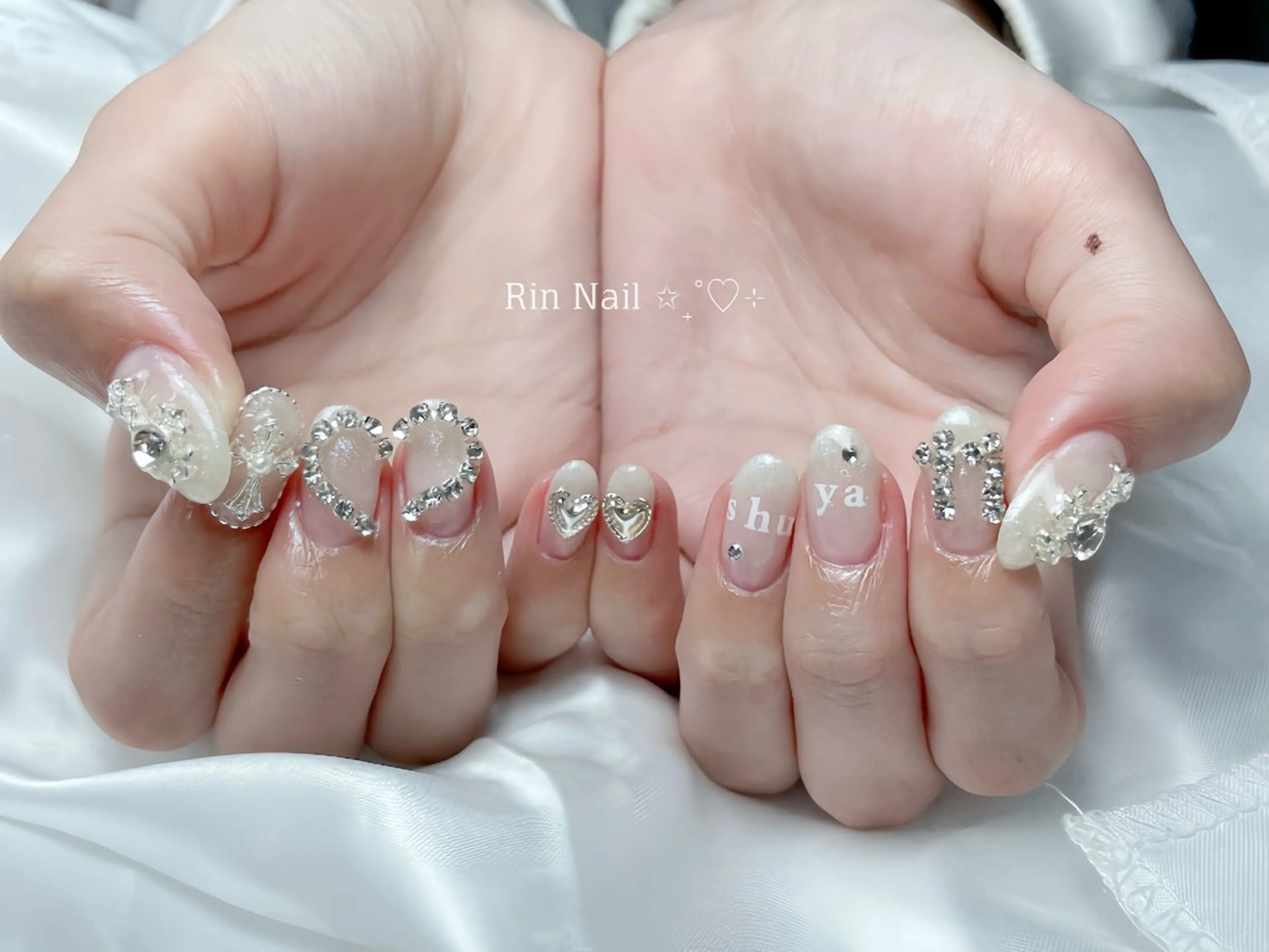 ネイル 韓国ネイル ニュアンスネイル リボン シンプルネイル 夏ネイル ハンドネイル Rin Nail 新大久保店のネイルデザイン