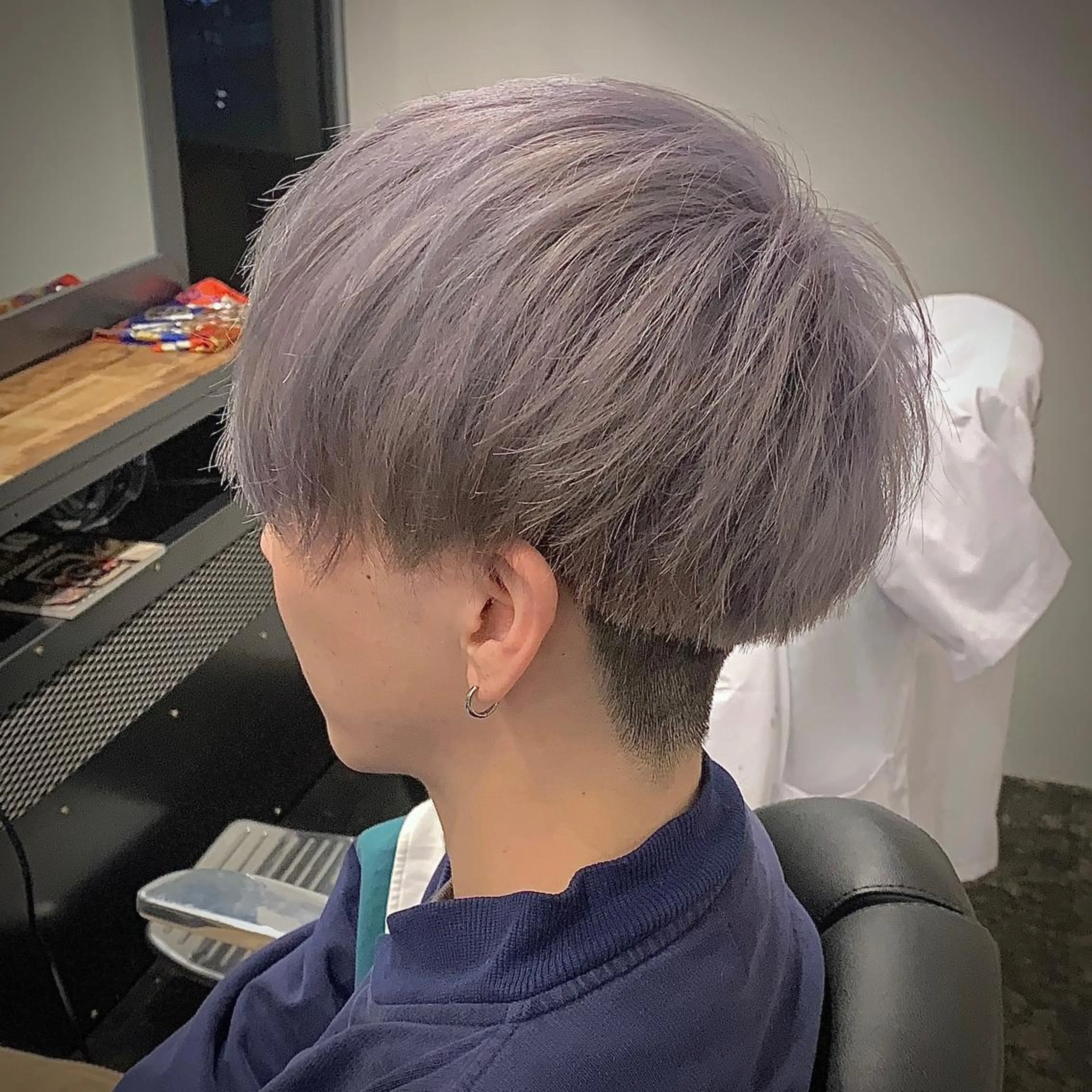 ショート カラー メンズ メンズブリーチ ブリーチ シルバー ホワイトシルバー メンズ特化/パーマ/ メッシュ/竜成のヘアスタイル