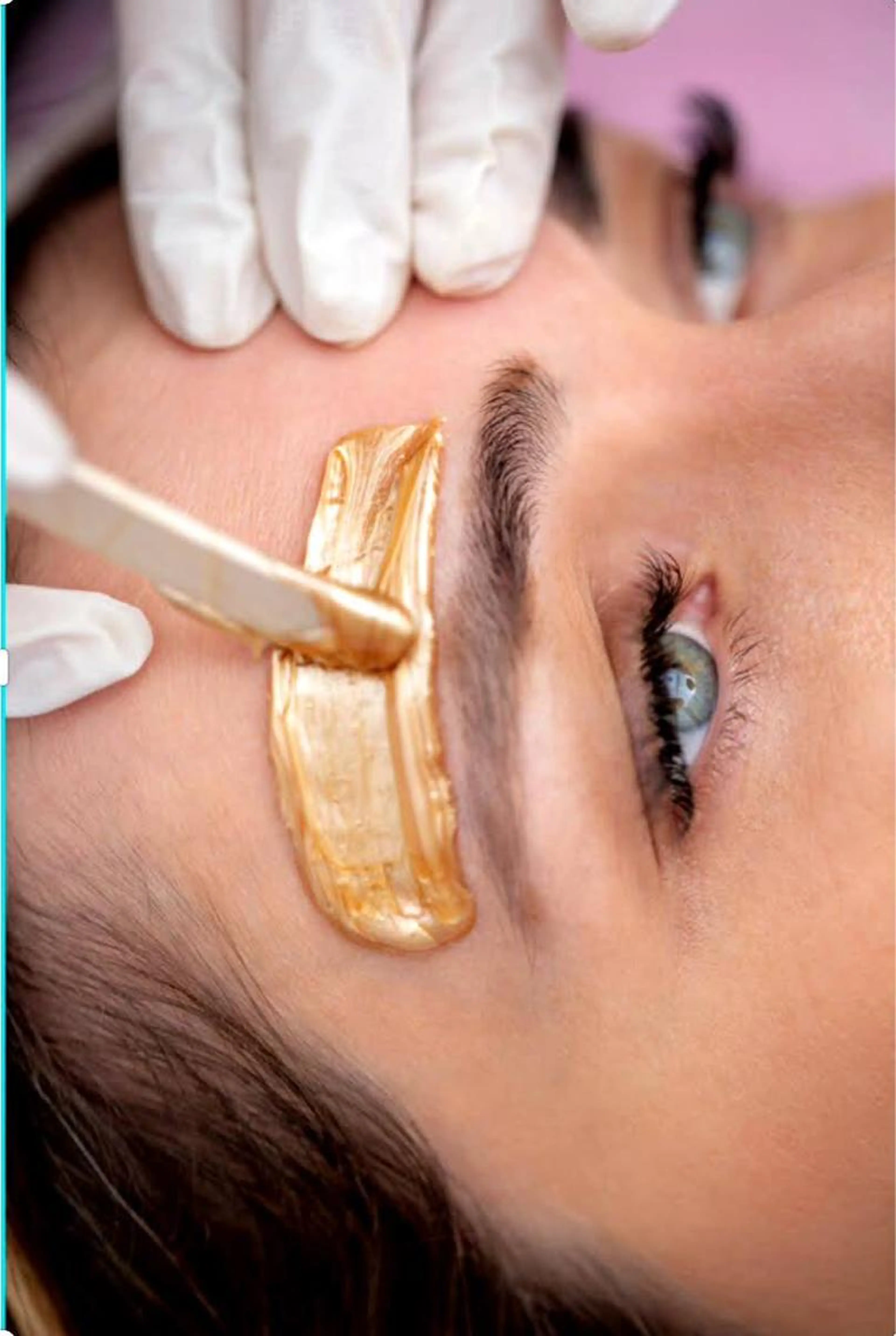 眉毛wax+ティントの写真