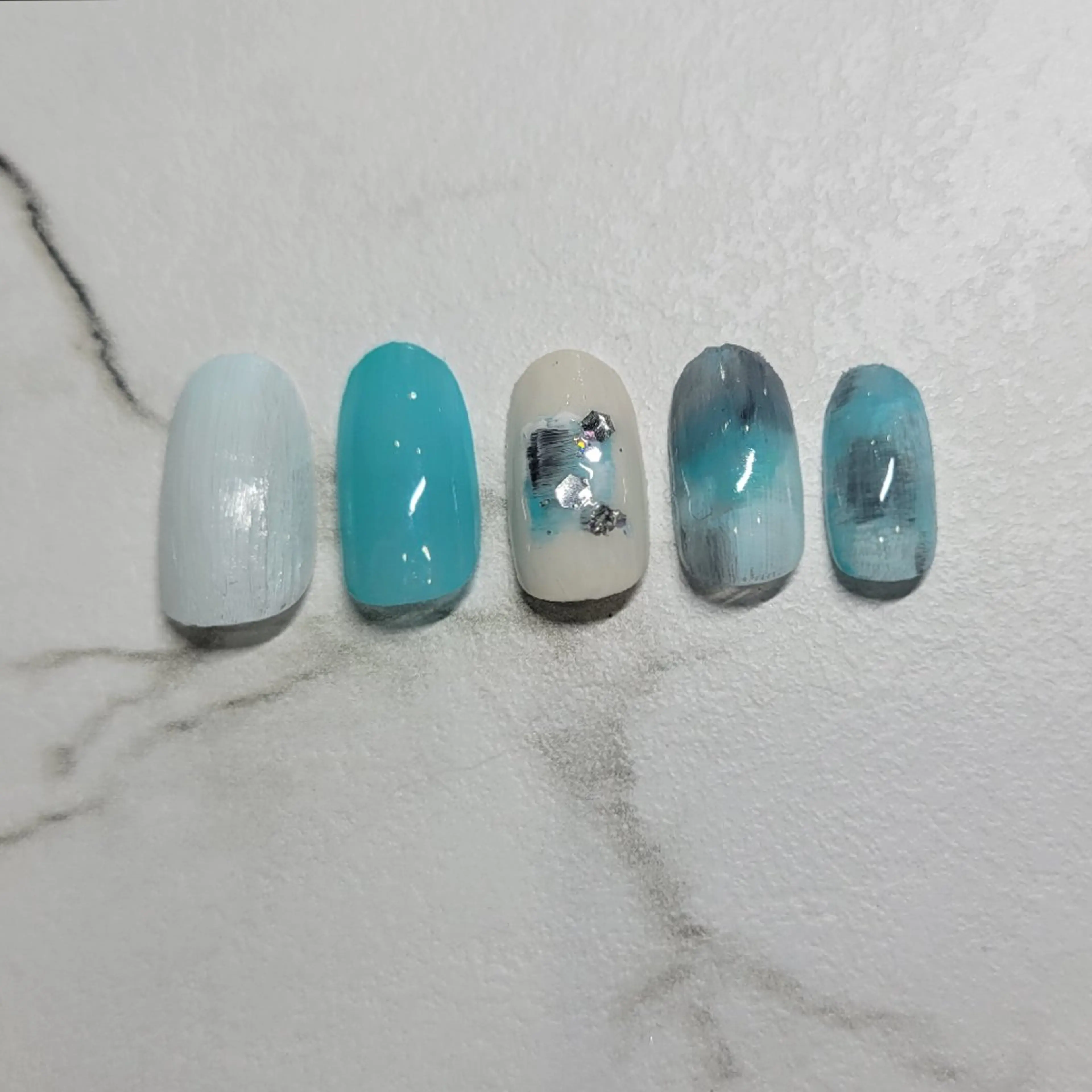 ネイル Na+Luxe / Hitomiのネイルデザイン