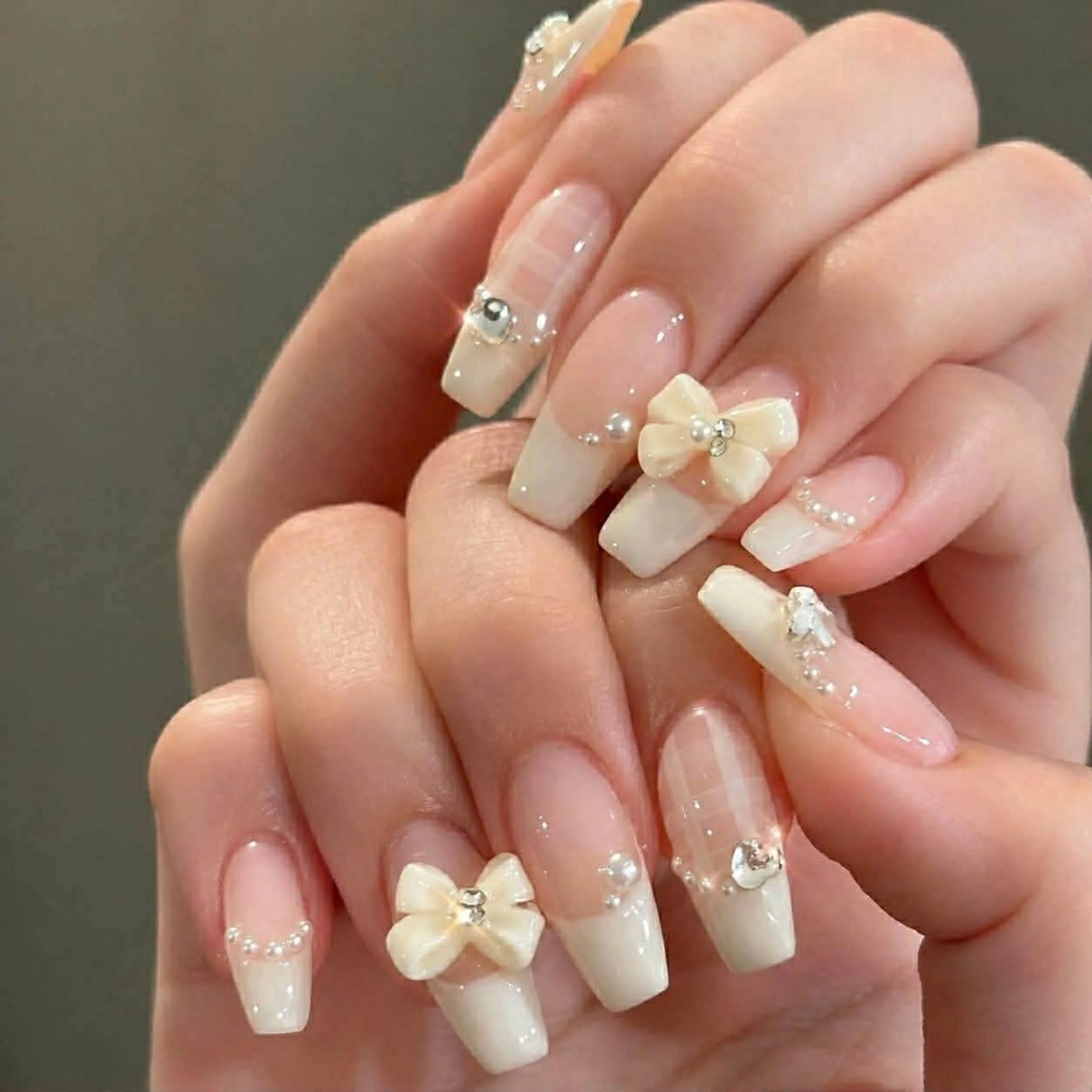 ネイル ハンドネイル 本田 アユミのネイルデザイン