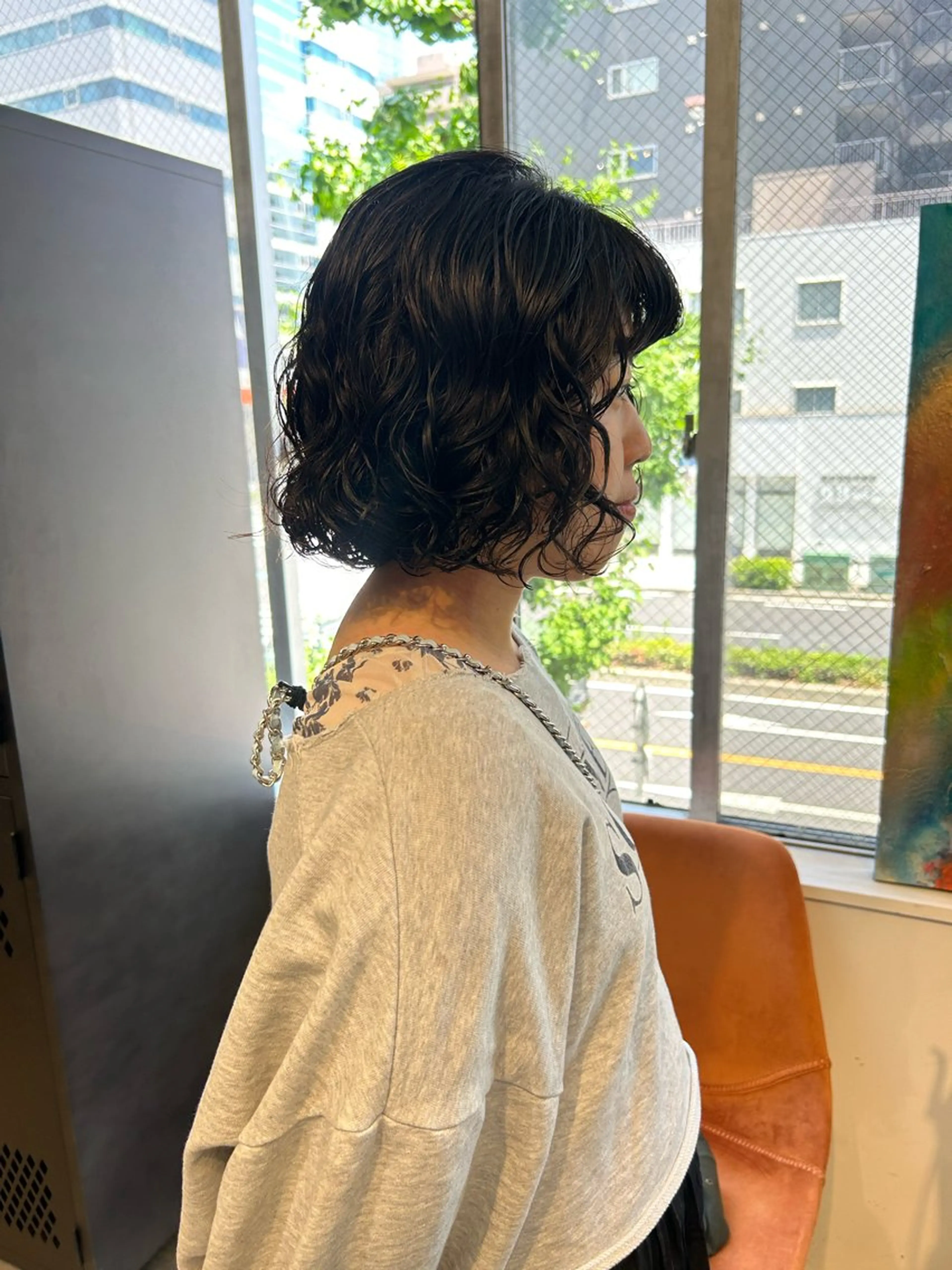 ミディアム 薄暮 マツイ　レンのヘアスタイル