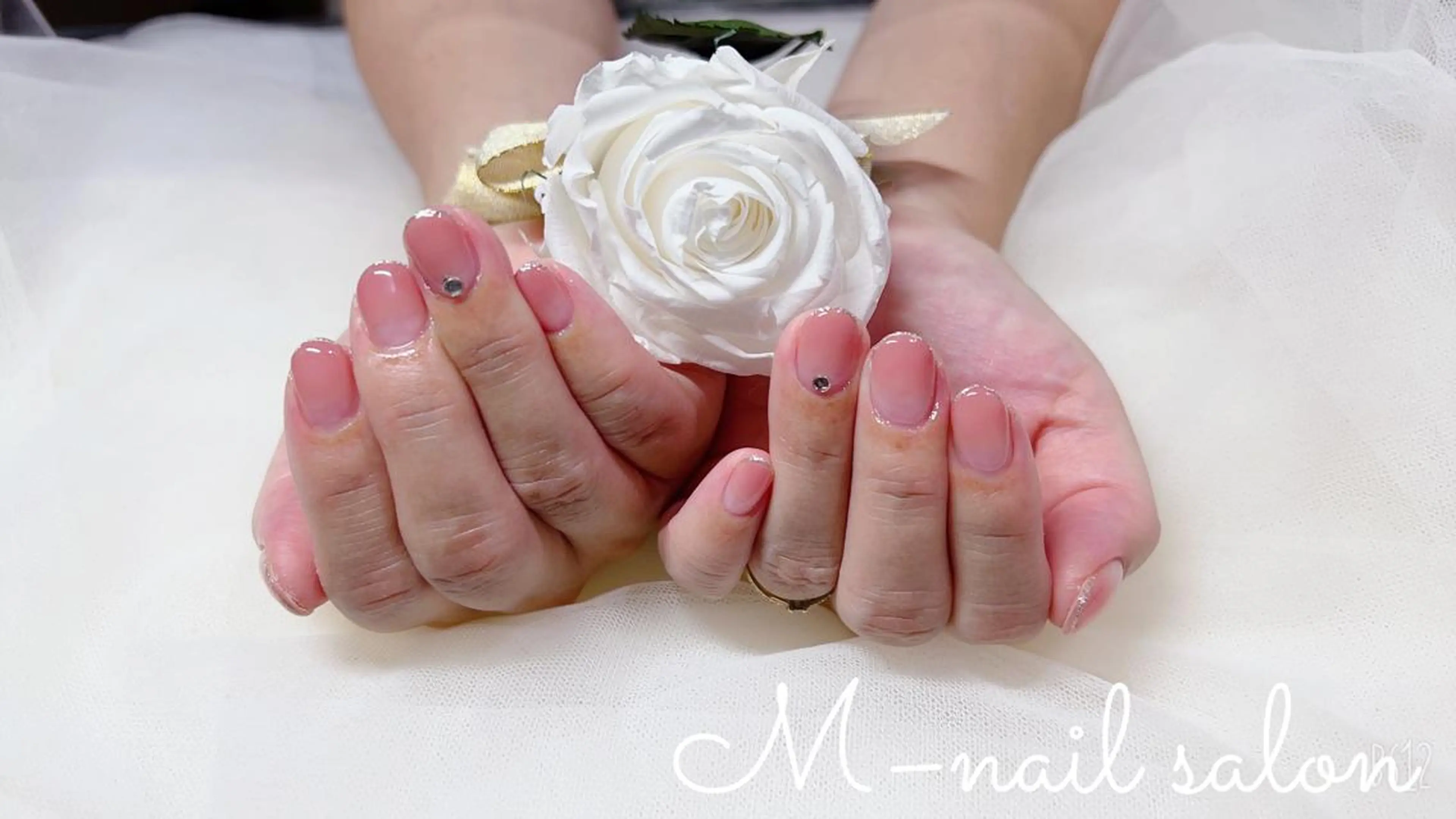 ネイル シンプルネイル M_ nail salonのネイルデザイン