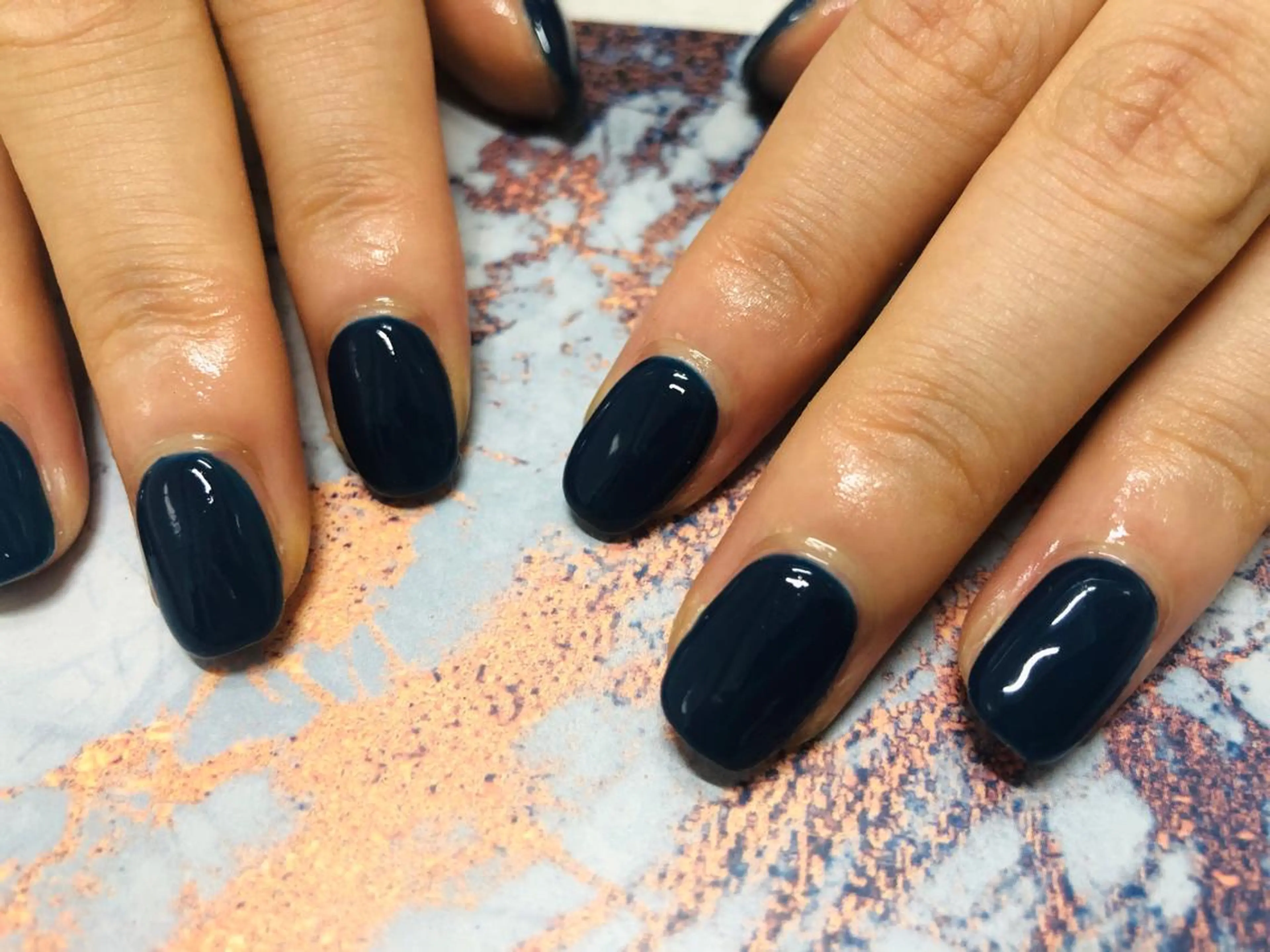 ネイル ネイビー ワンカラーネイル ハンドネイル mogunail &blowのネイルデザイン