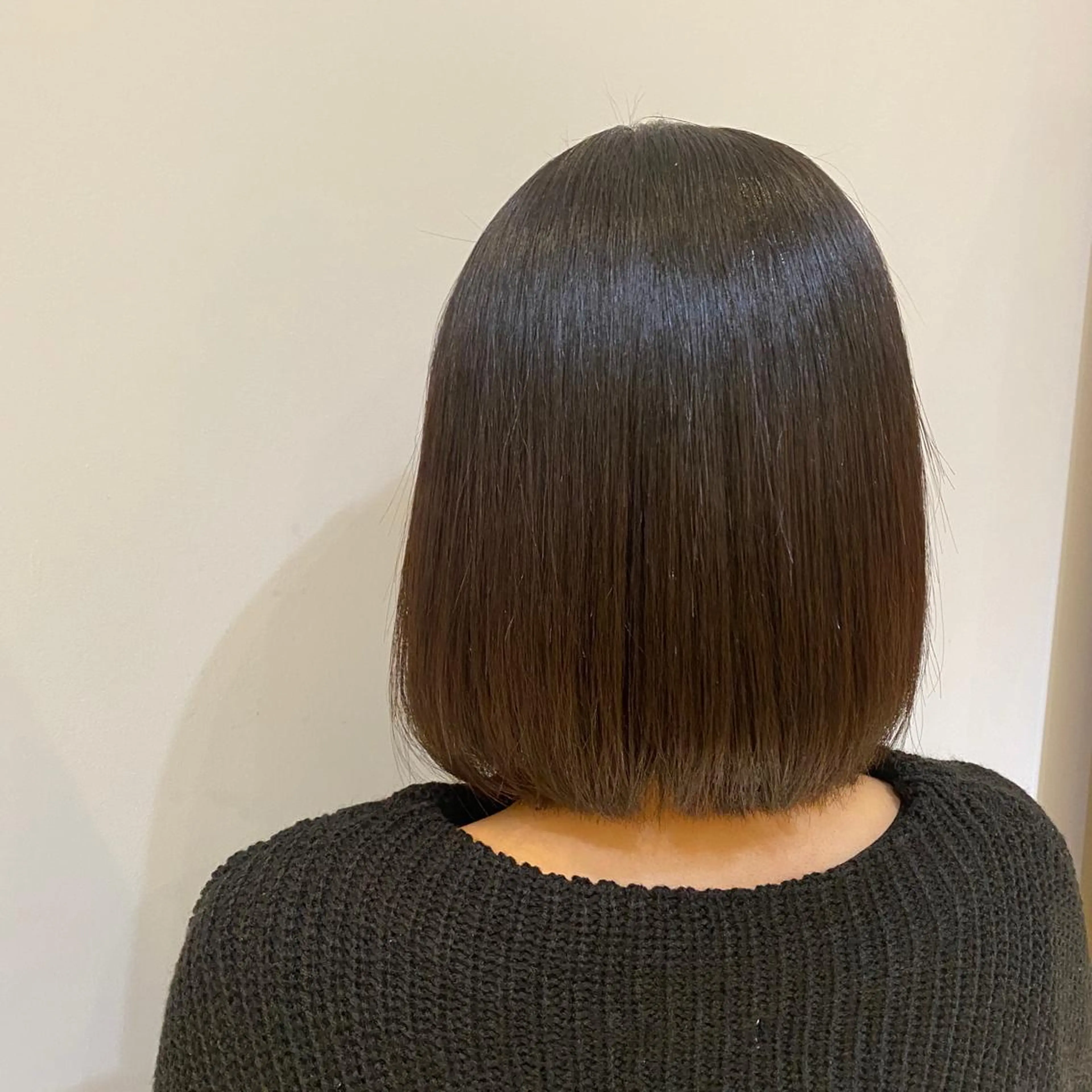 ミディアム ボブ カット トリートメント 大人可愛い♡コテ巻き パーマ🌼杉田 萌恵のヘアスタイル