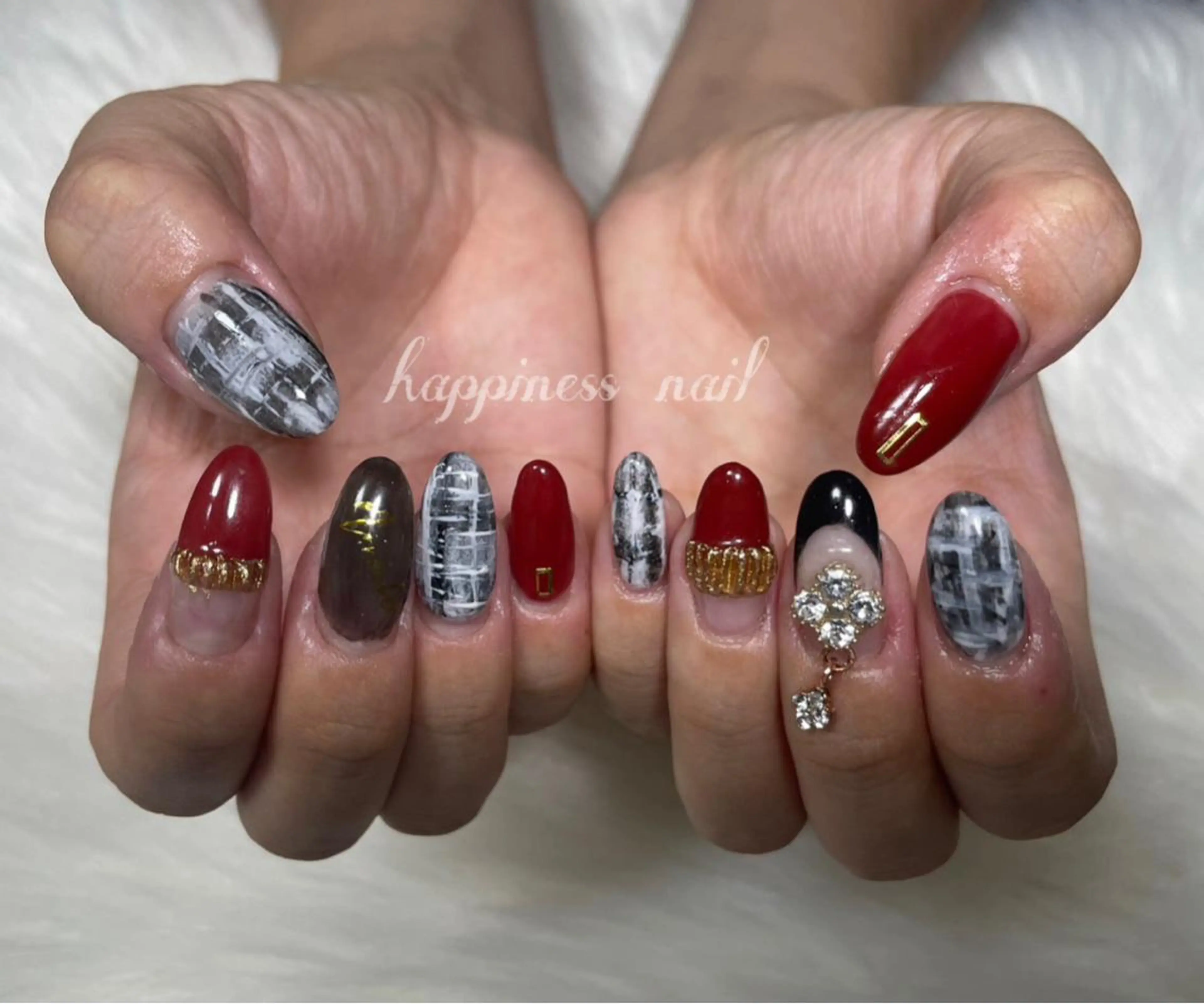 ネイル happiness nailのネイルデザイン