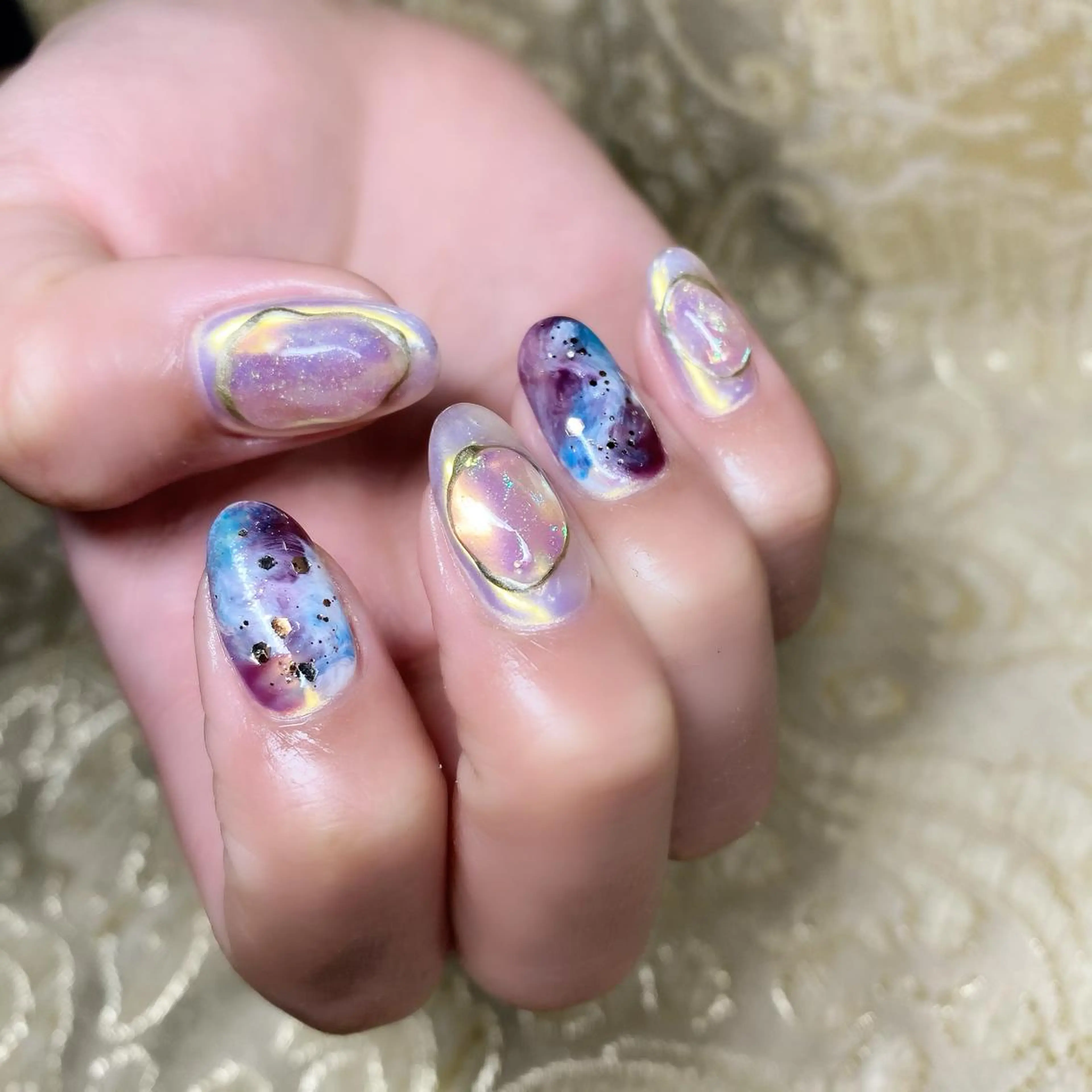 ミディアム カラー ネイル éclat所属・éclat エクラのネイルデザイン