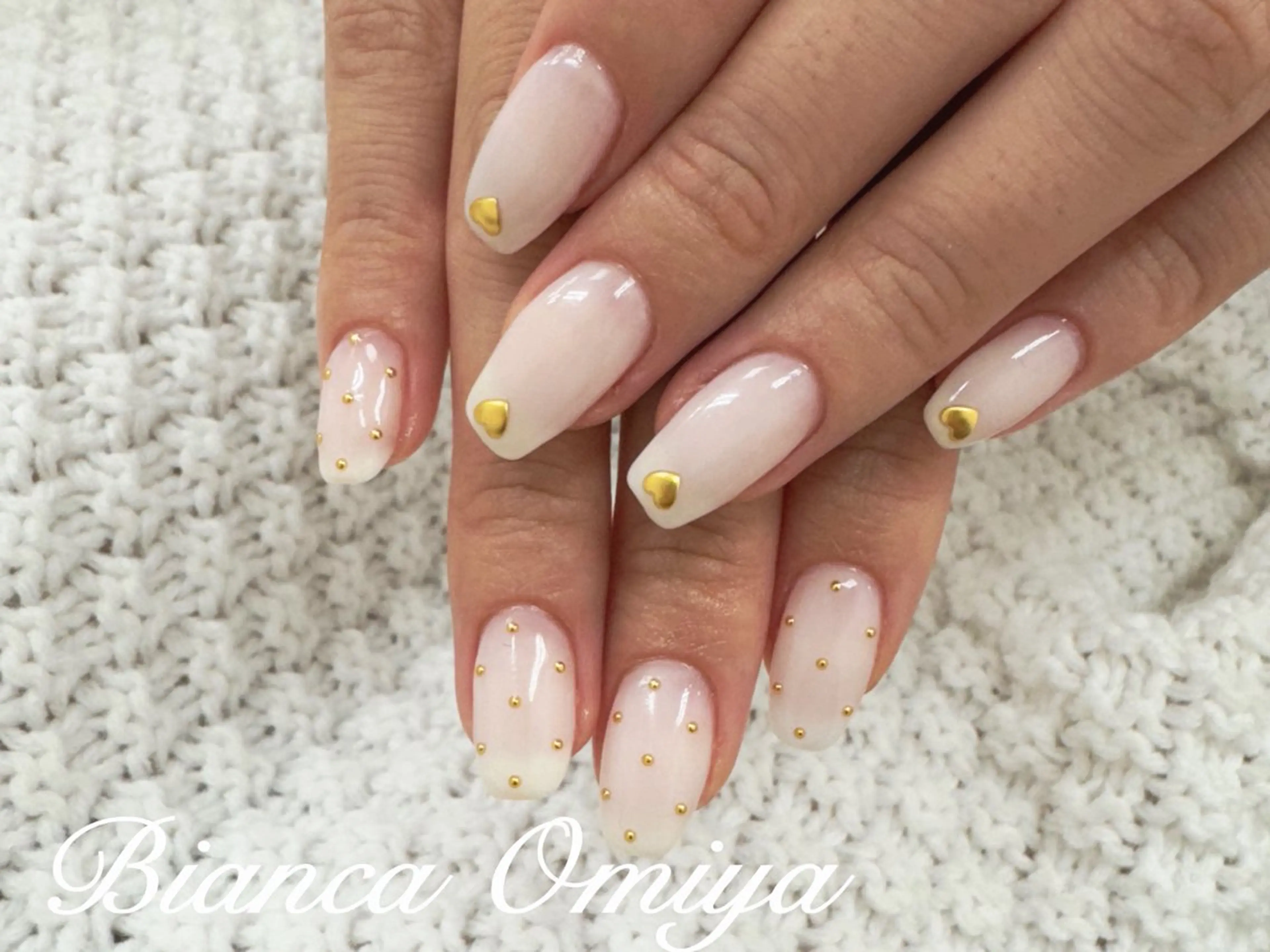 ネイル オーロラネイル フットネイル ジェルネイル マグネットネイル ミラーネイル 岩松 沙耶のネイルデザイン