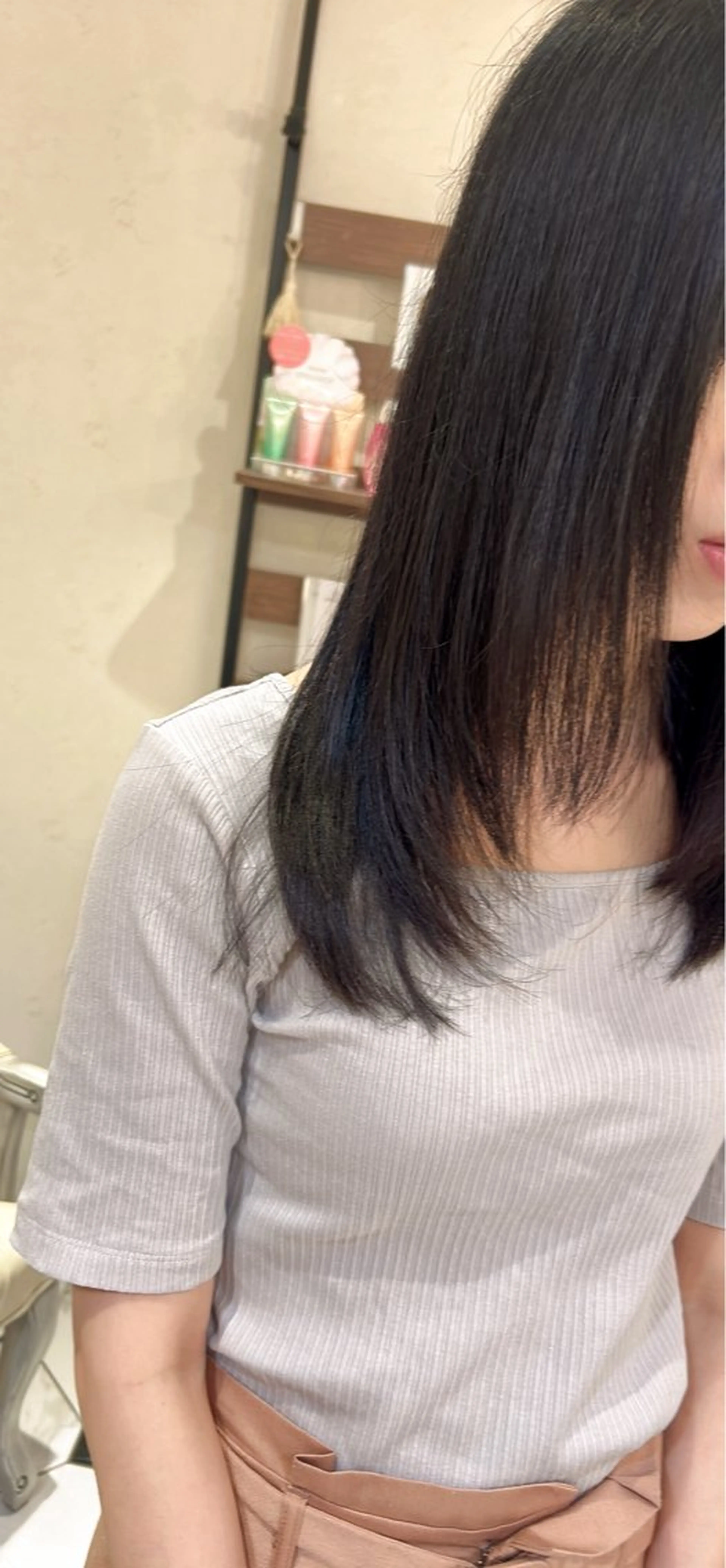 ロング レイヤーカット カット ヘアカラー トリートメント 河野 穂香のヘアスタイル