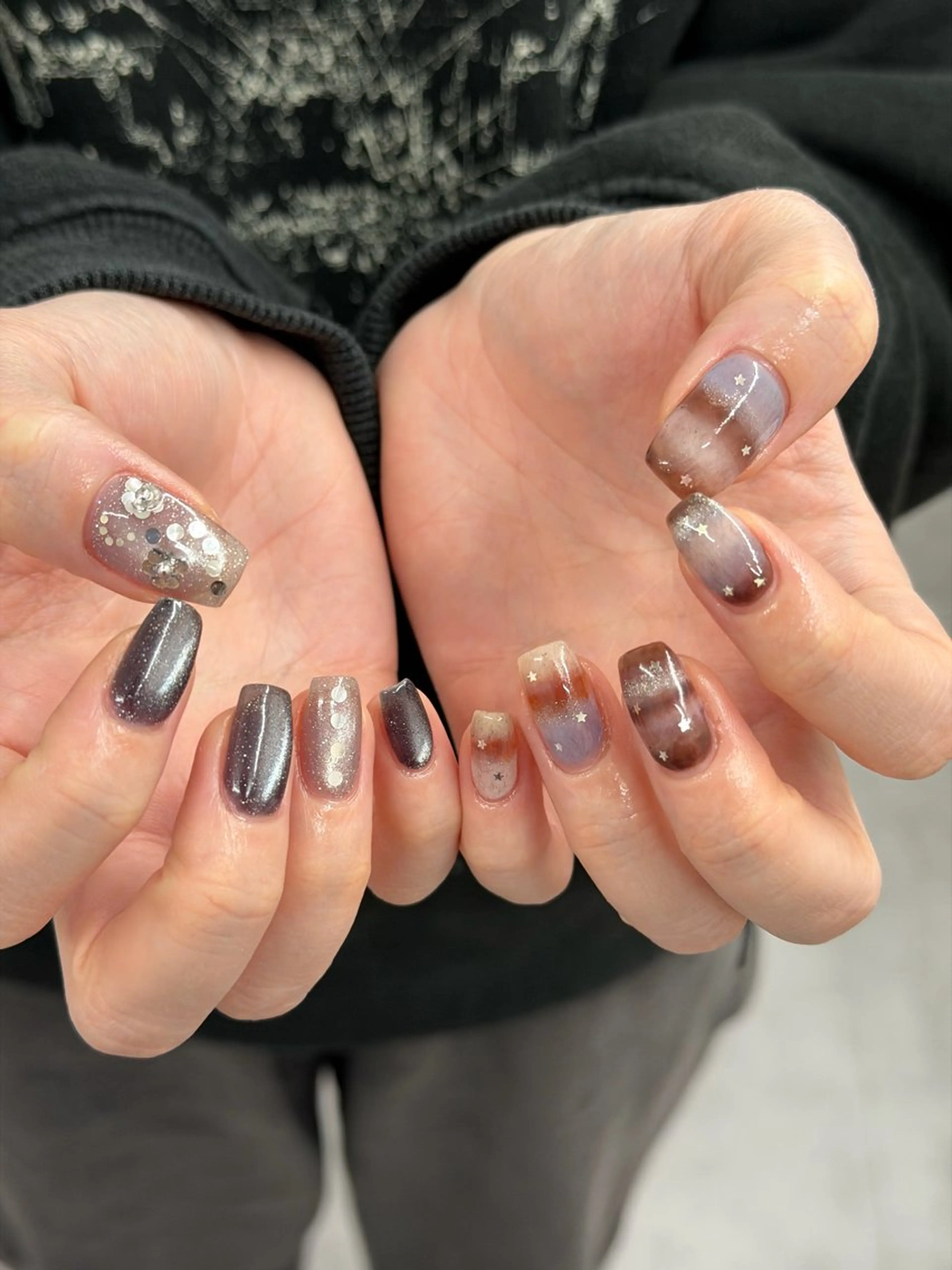 ネイル ボーダー フラッシュネイル ジェルネイル キラキラネイル マグネットネイル ハンドネイル ハンドケア Bana_ Nailのネイルデザイン