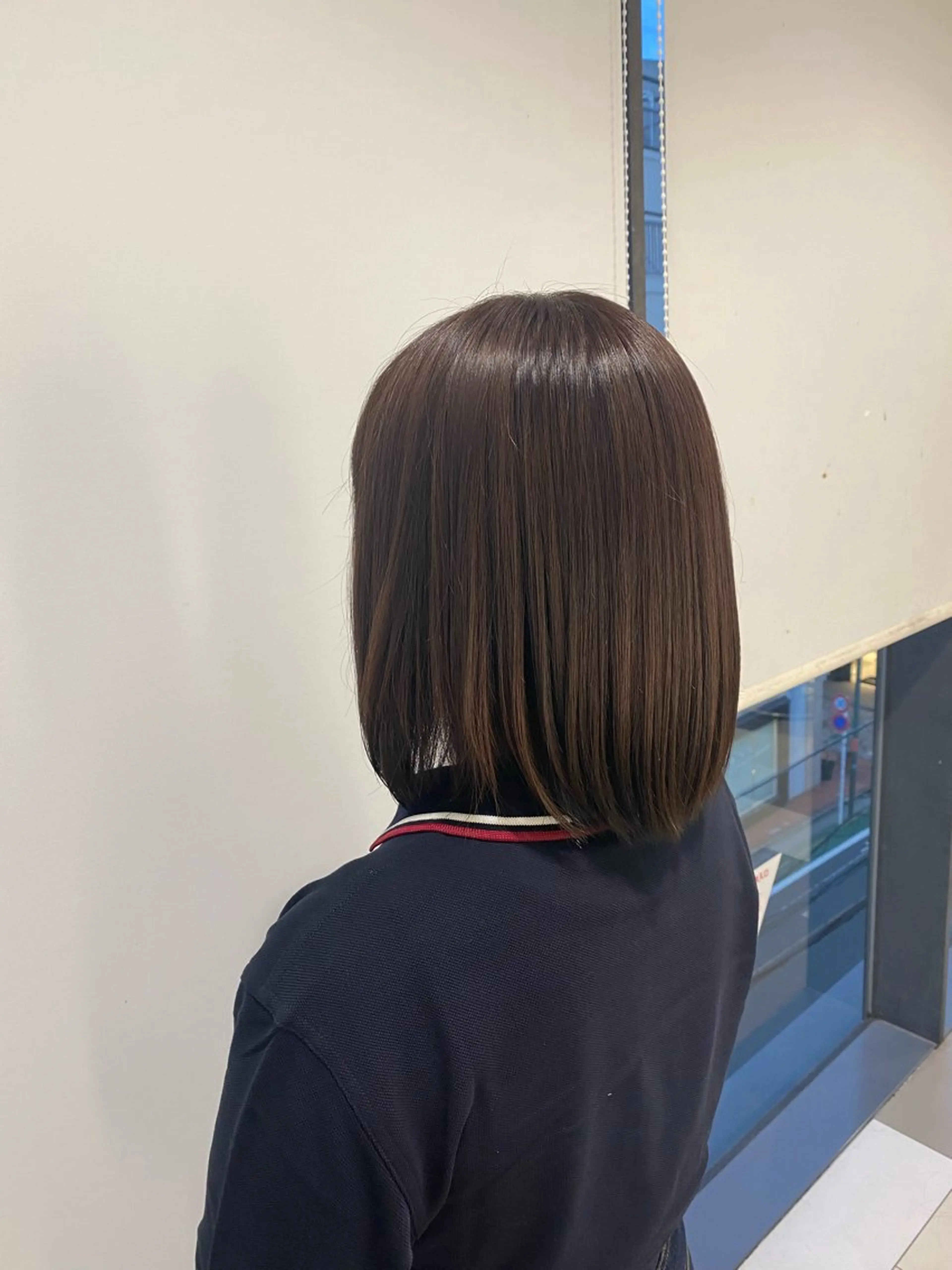 ミディアム カラー mei / 艶カラー ミディアム レイヤーのヘアスタイル