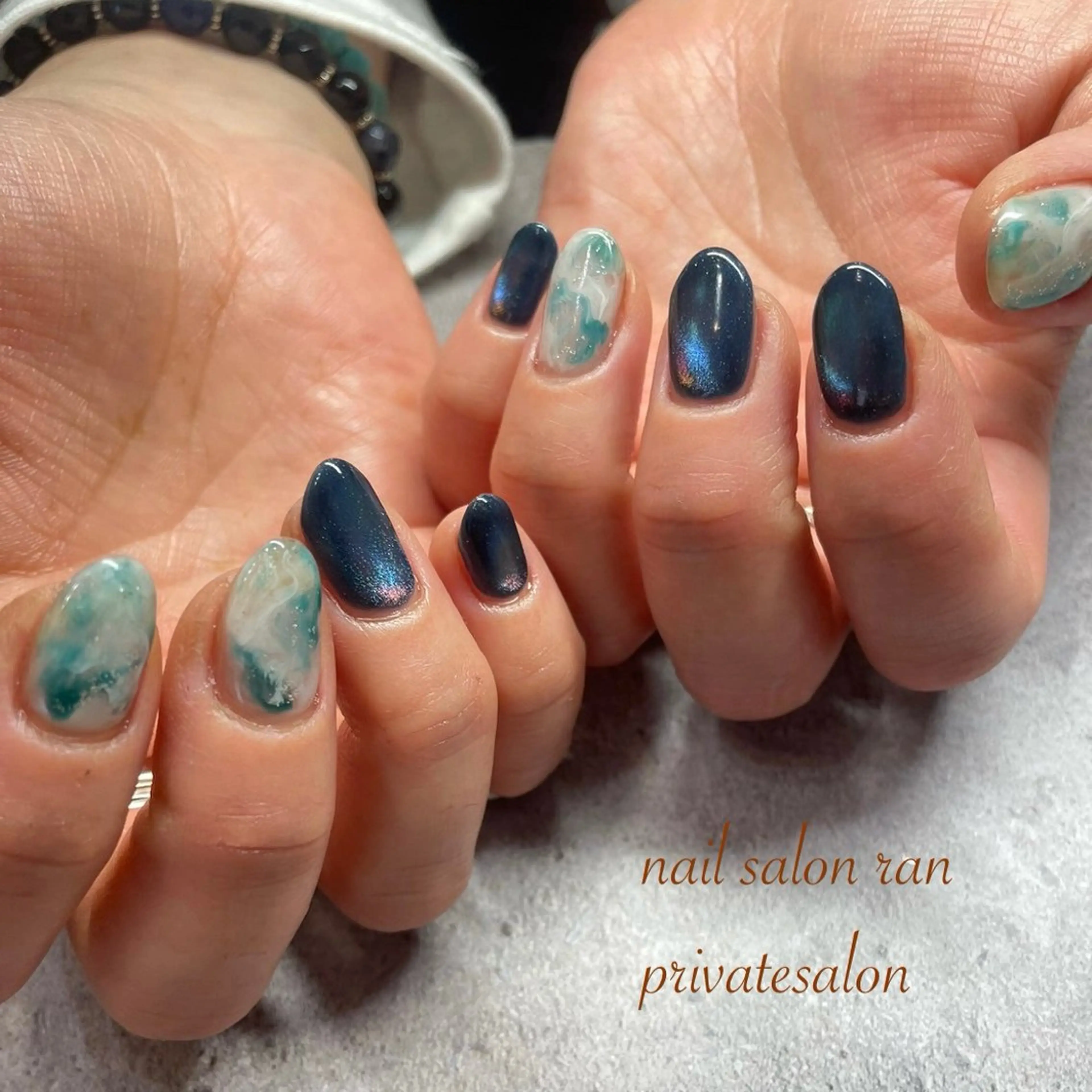 ネイル ブルー マグネットネイル 大理石ネイル(マーブル) ハンドネイル ハンドケア nailsalon ranのネイルデザイン