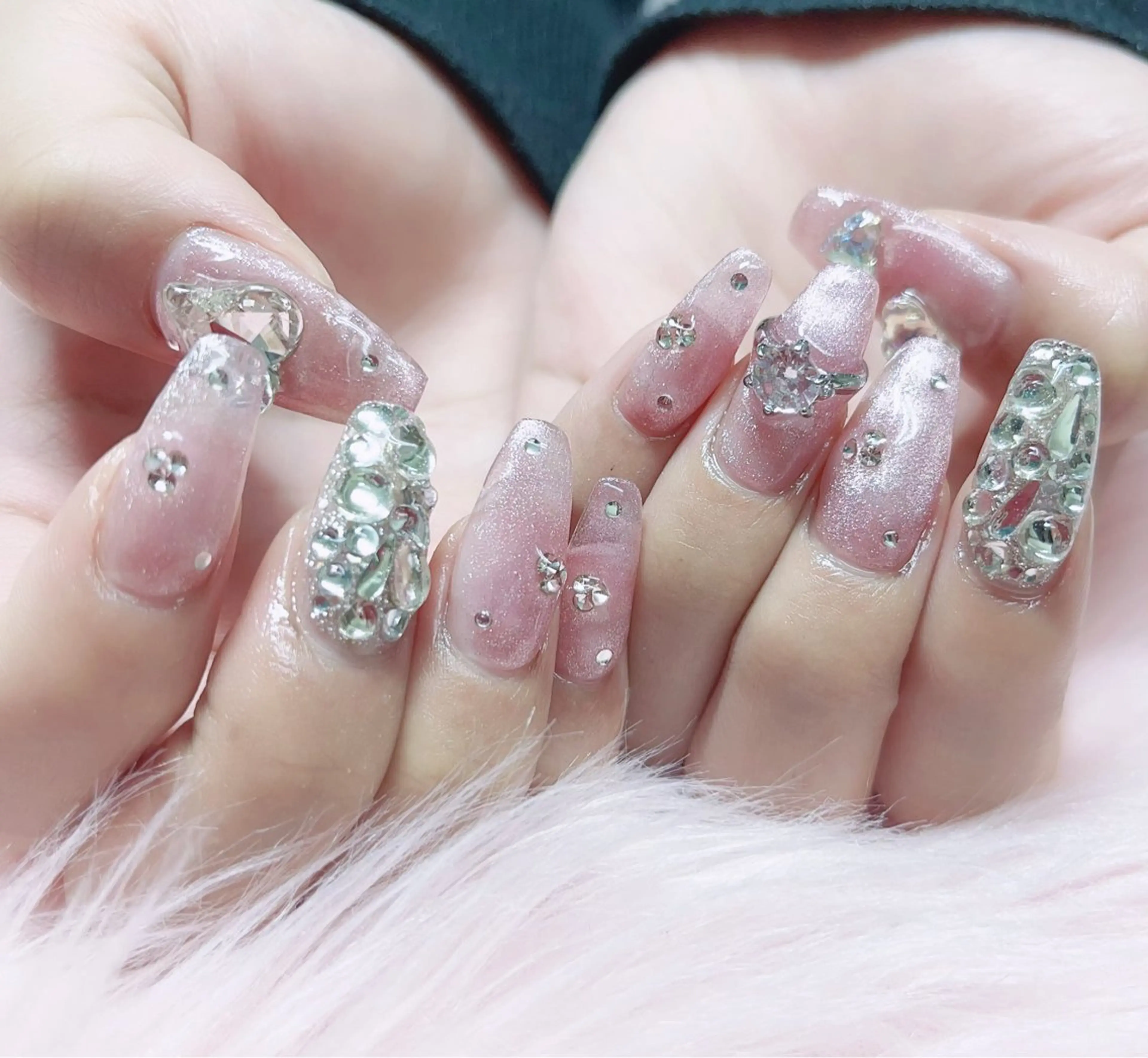 ネイル ハンドネイル MoonNail ユリ🌸のネイルデザイン