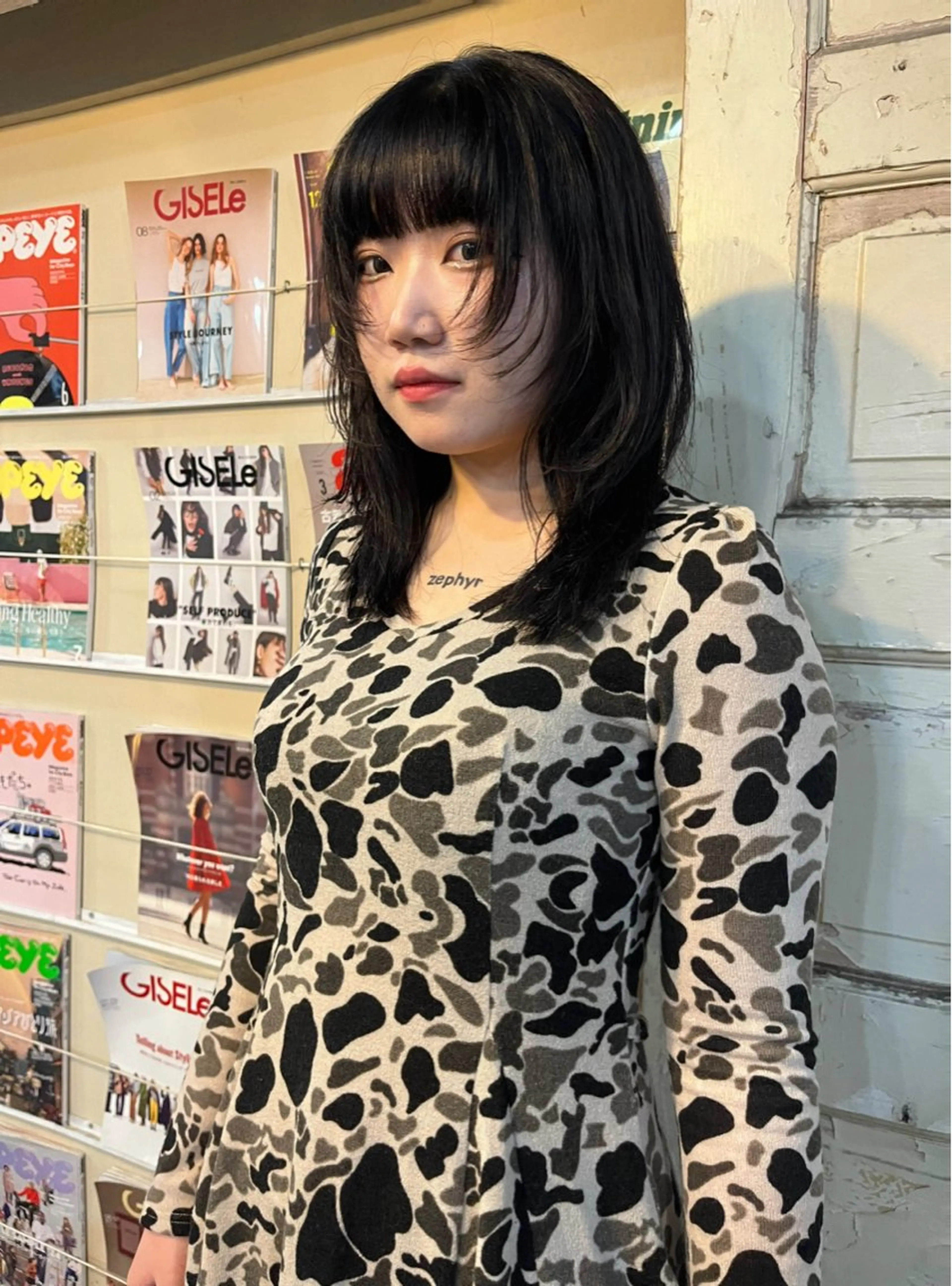 セミロング カット ヘアカラー トリートメント ハイトーン/顔まわり レイヤー/YUKAのヘアスタイル