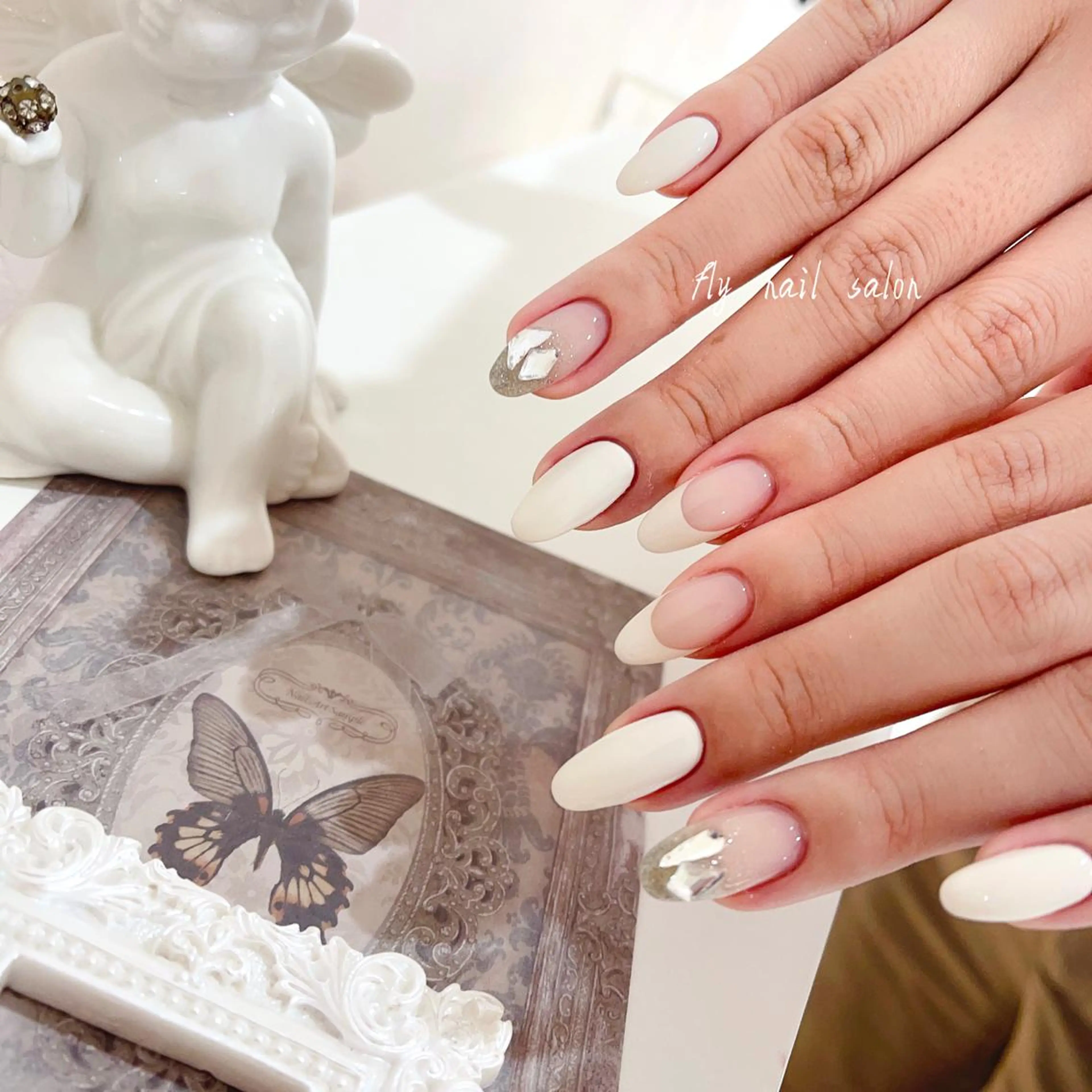 ネイル ハンドネイル FLY Nail Salonのネイルデザイン