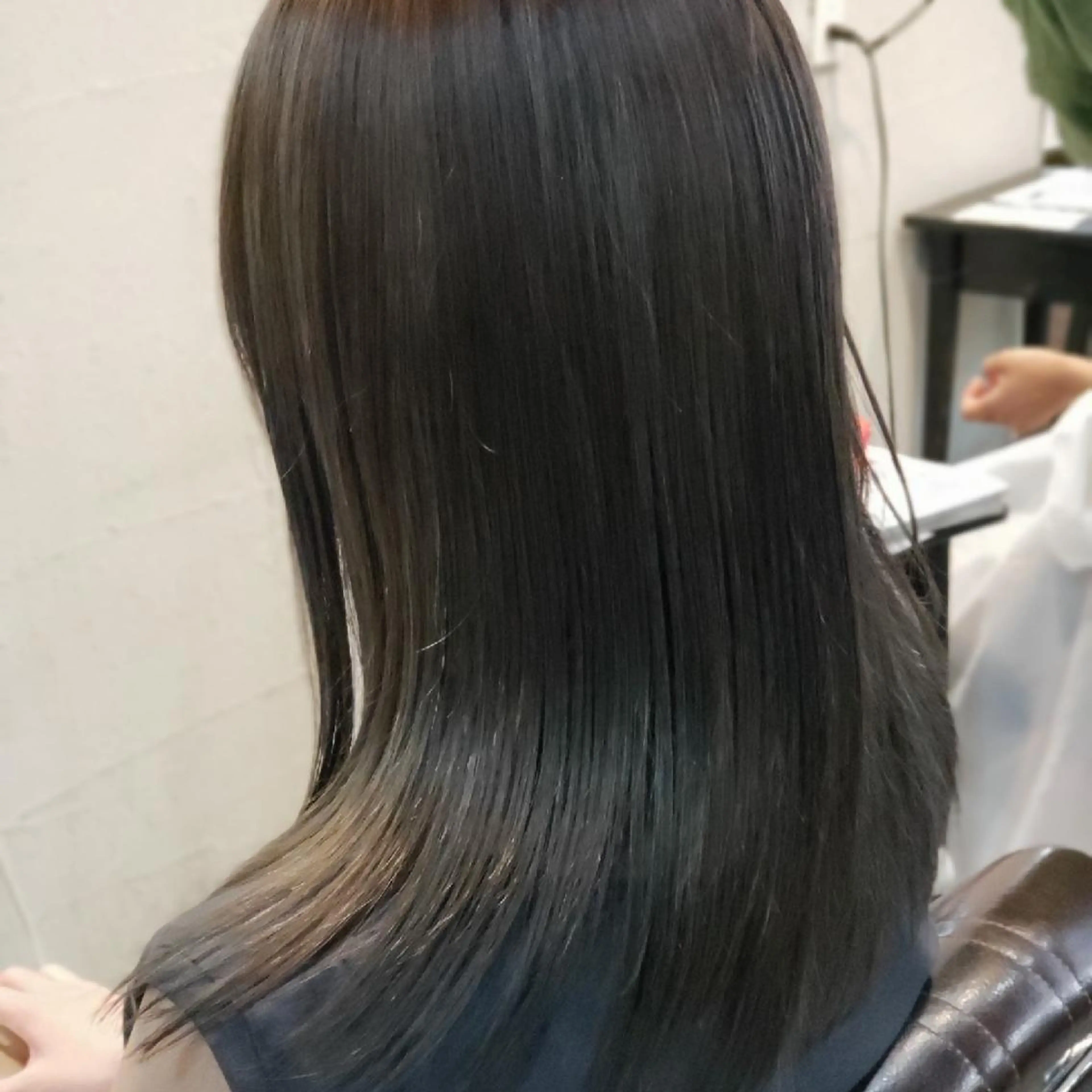 ロング カラー アッシュ アッシュグレー 【ショート×美髪】  澤田　周のヘアスタイル