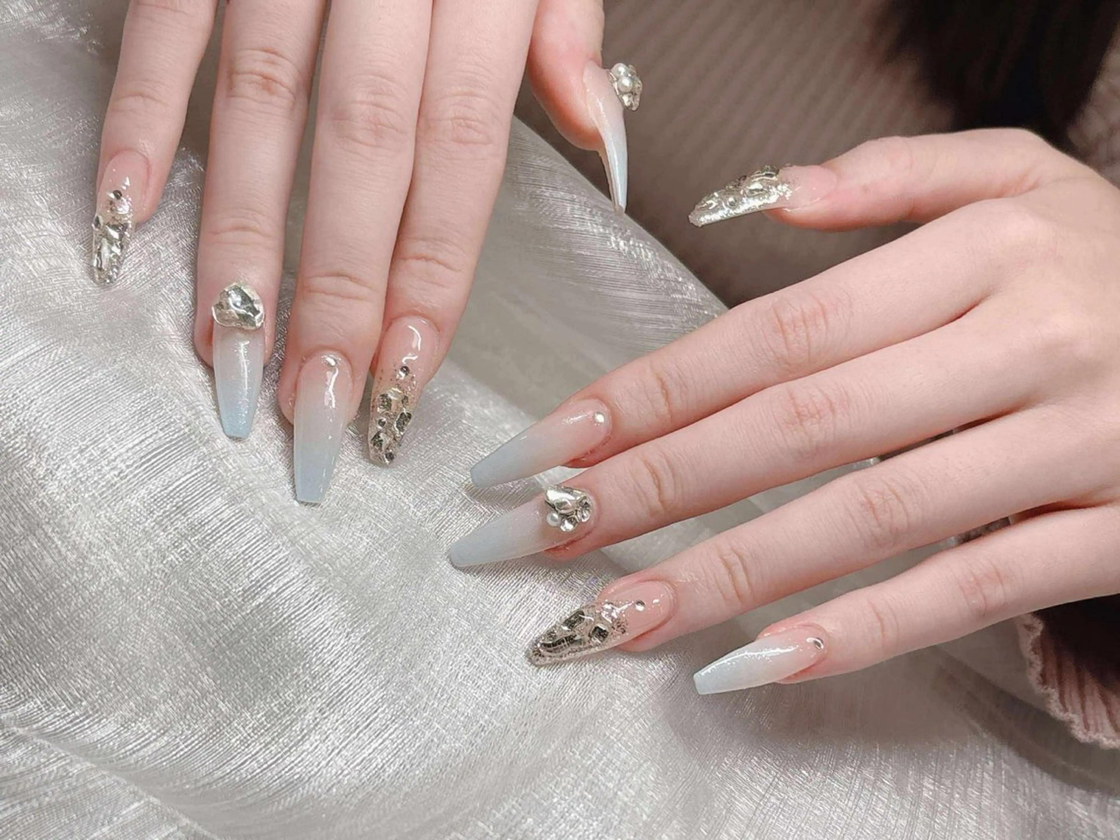 ネイル ハンドネイル Lee Nailsのネイルデザイン