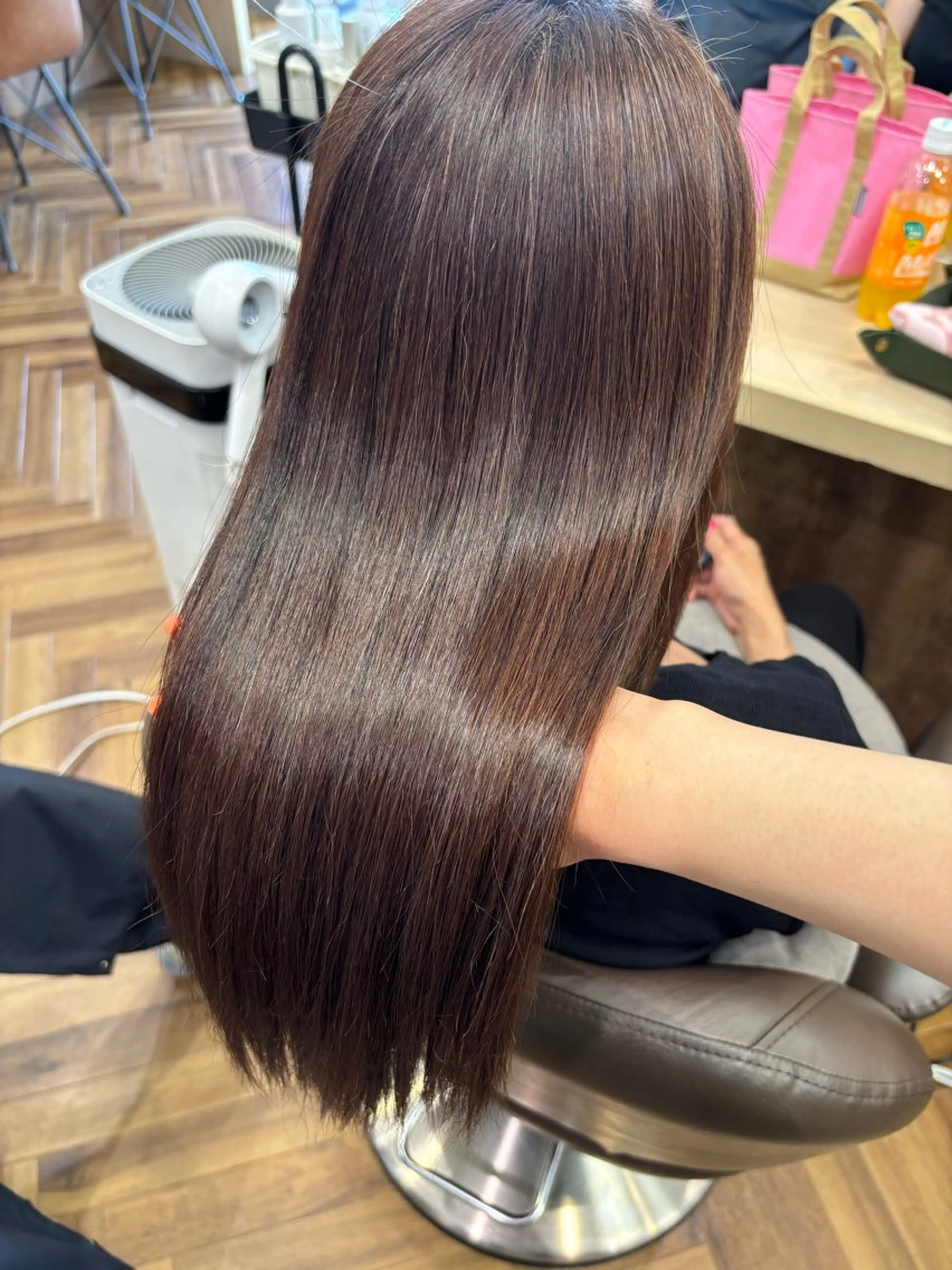 ロング カラー 糸 ito hair えりのヘアスタイル