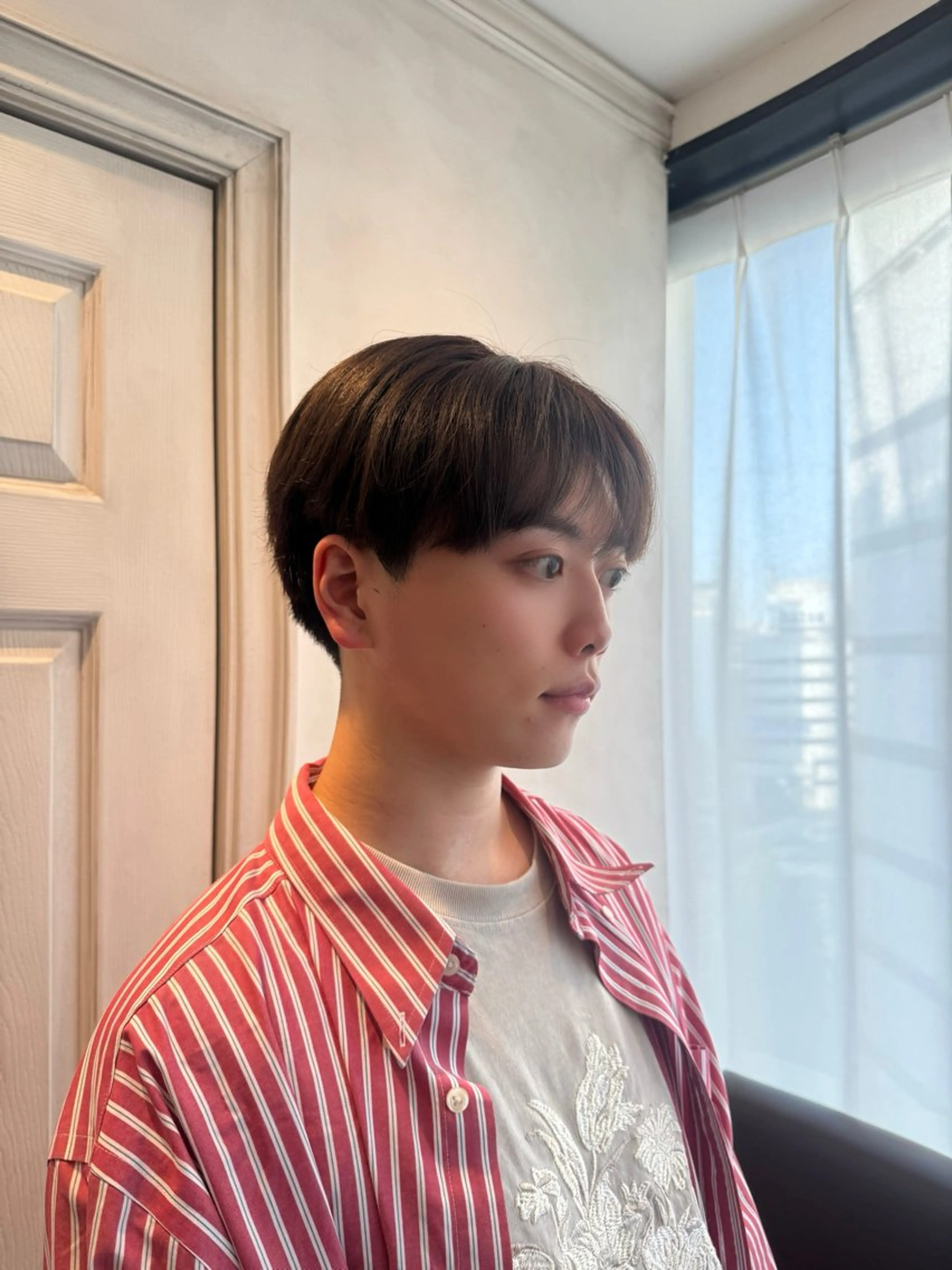 ショート メンズ マッシュ カット 透明感カラー💜 モテ髪 空陽💙のヘアスタイル